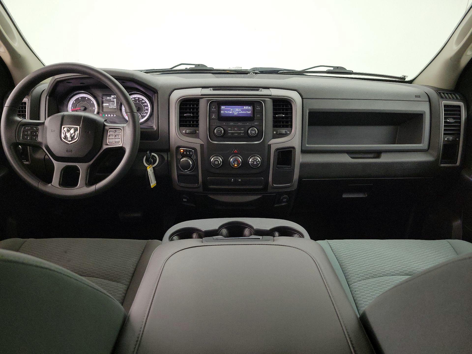 Thumbnail: 2019 RAM 1500 Classic - 9