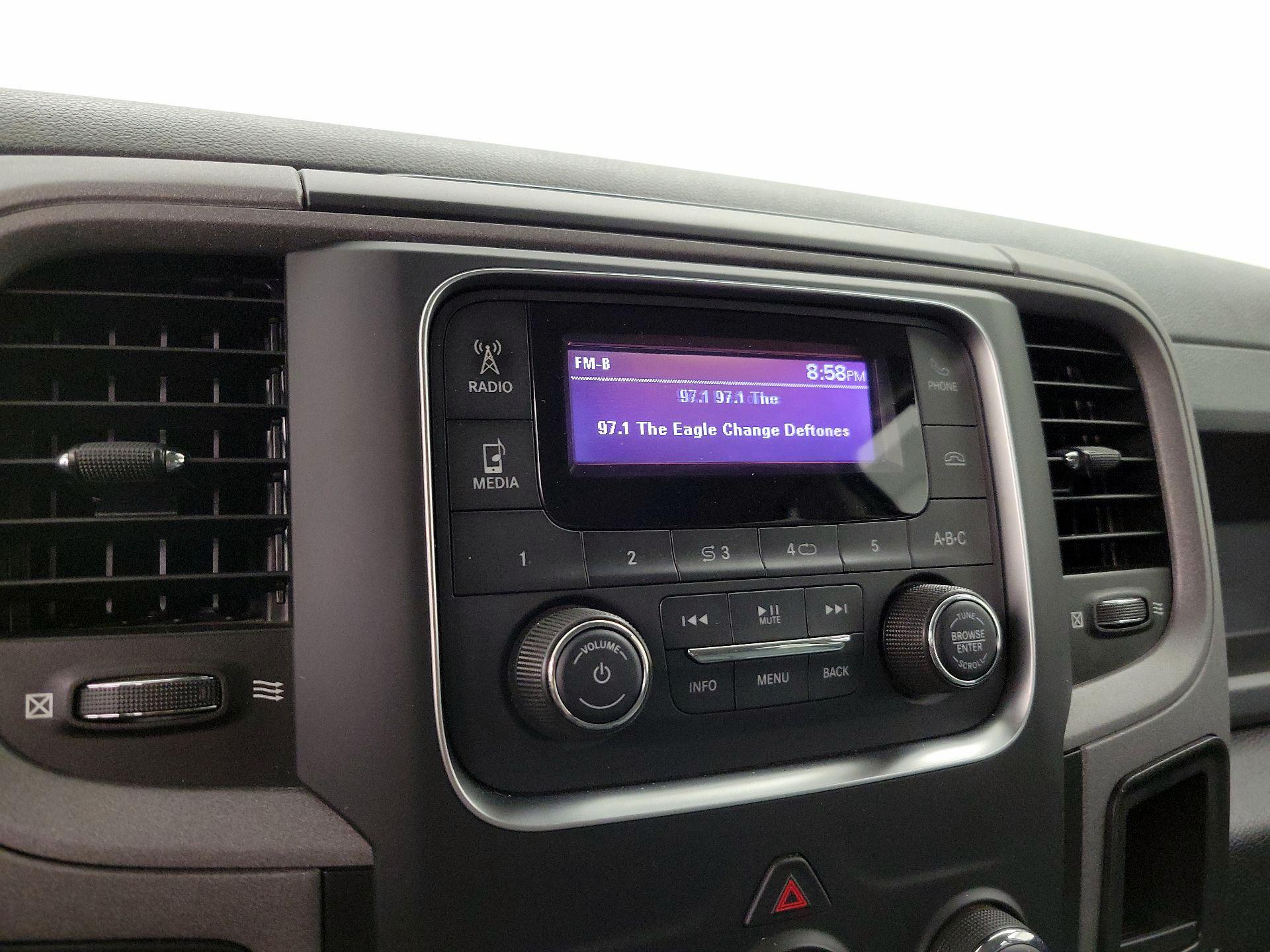 Thumbnail: 2019 RAM 1500 Classic - 15