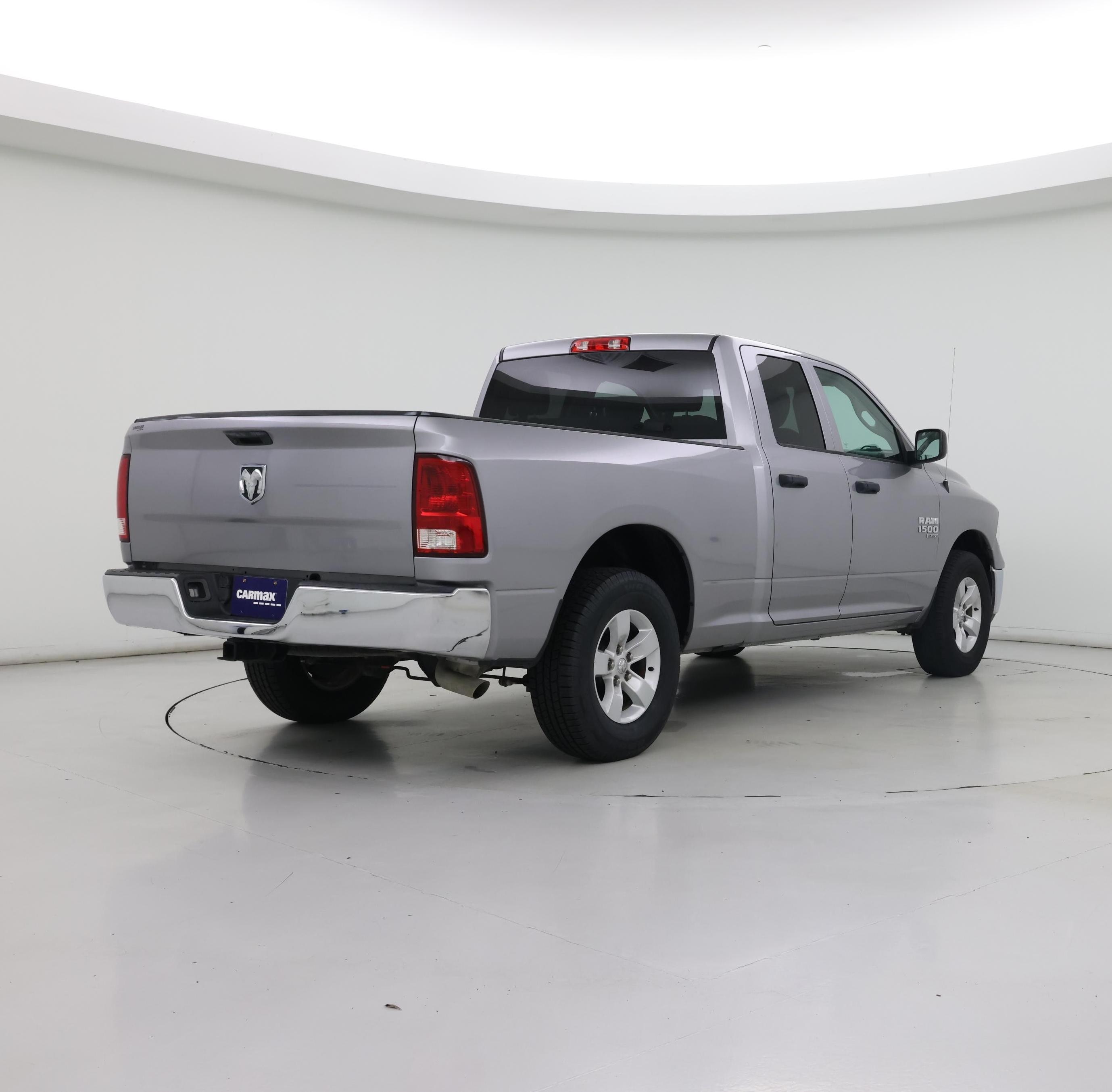 Thumbnail: 2019 RAM 1500 Classic - 8