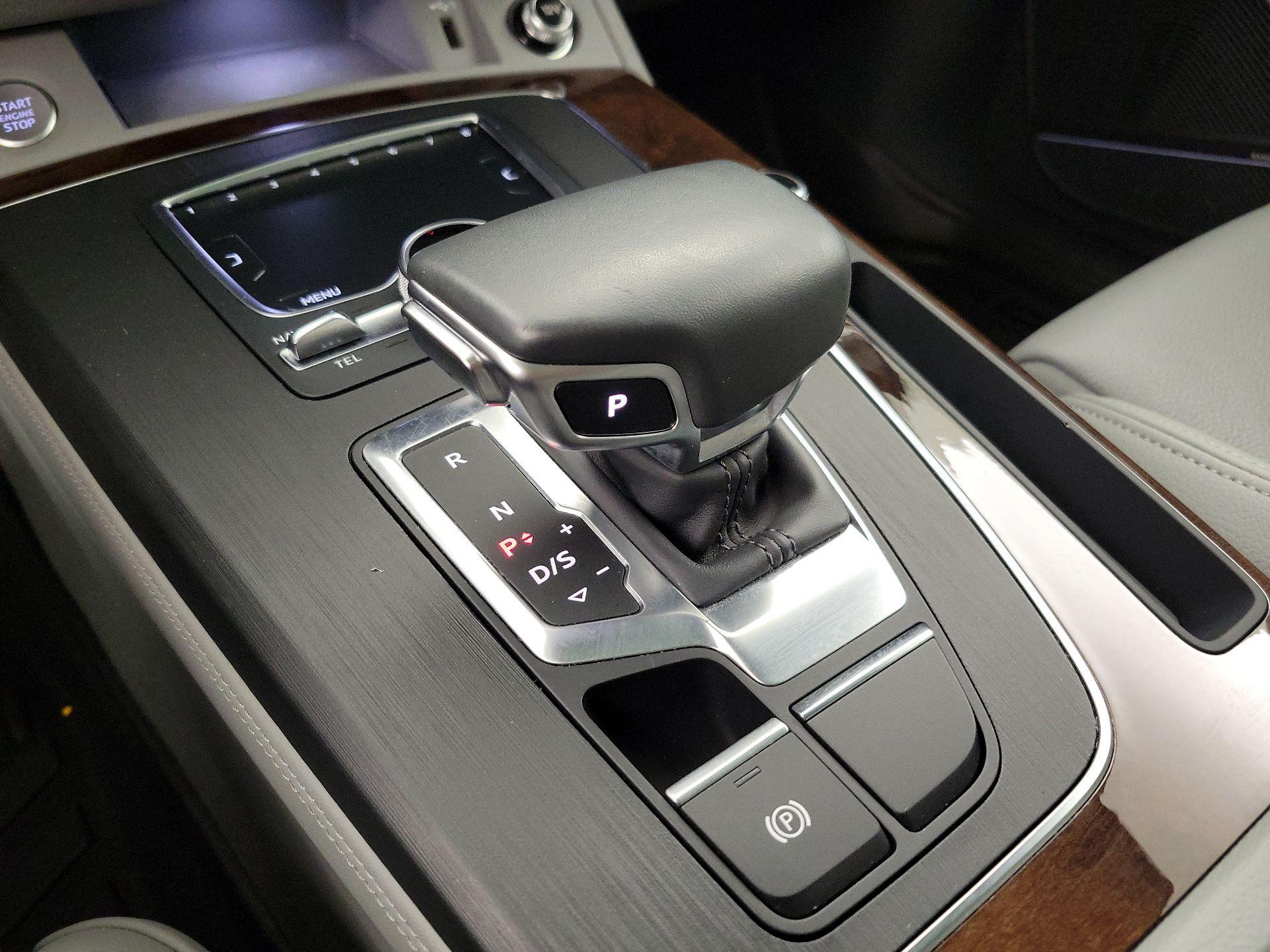 Thumbnail: 2020 Audi Q5 - 17