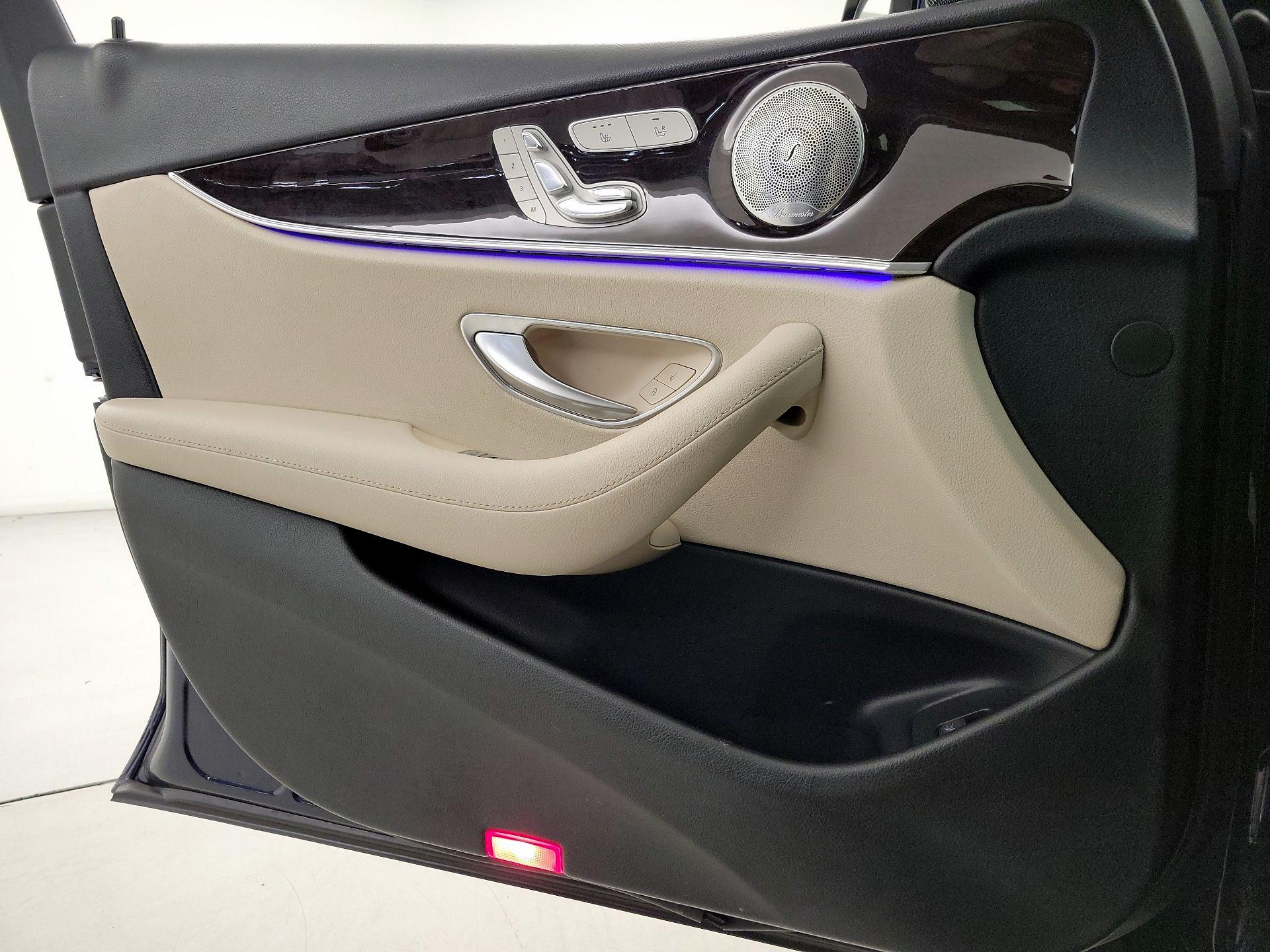 Thumbnail: 2019 Mercedes-Benz E-Class - 12