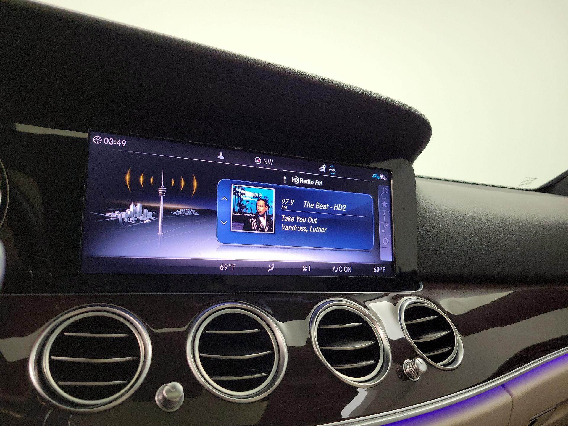 Thumbnail: 2019 Mercedes-Benz E-Class - 16
