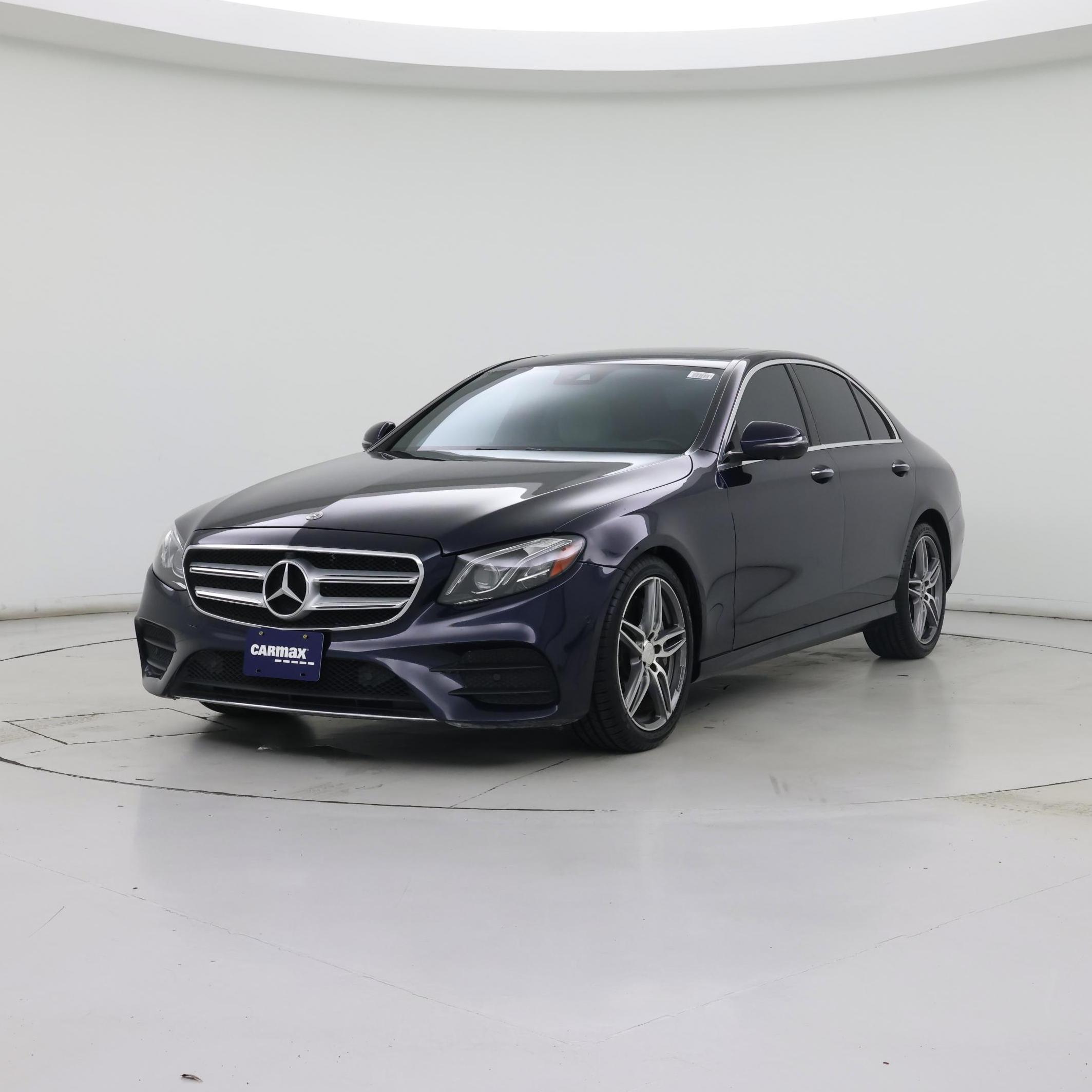 Thumbnail: 2019 Mercedes-Benz E-Class - 4