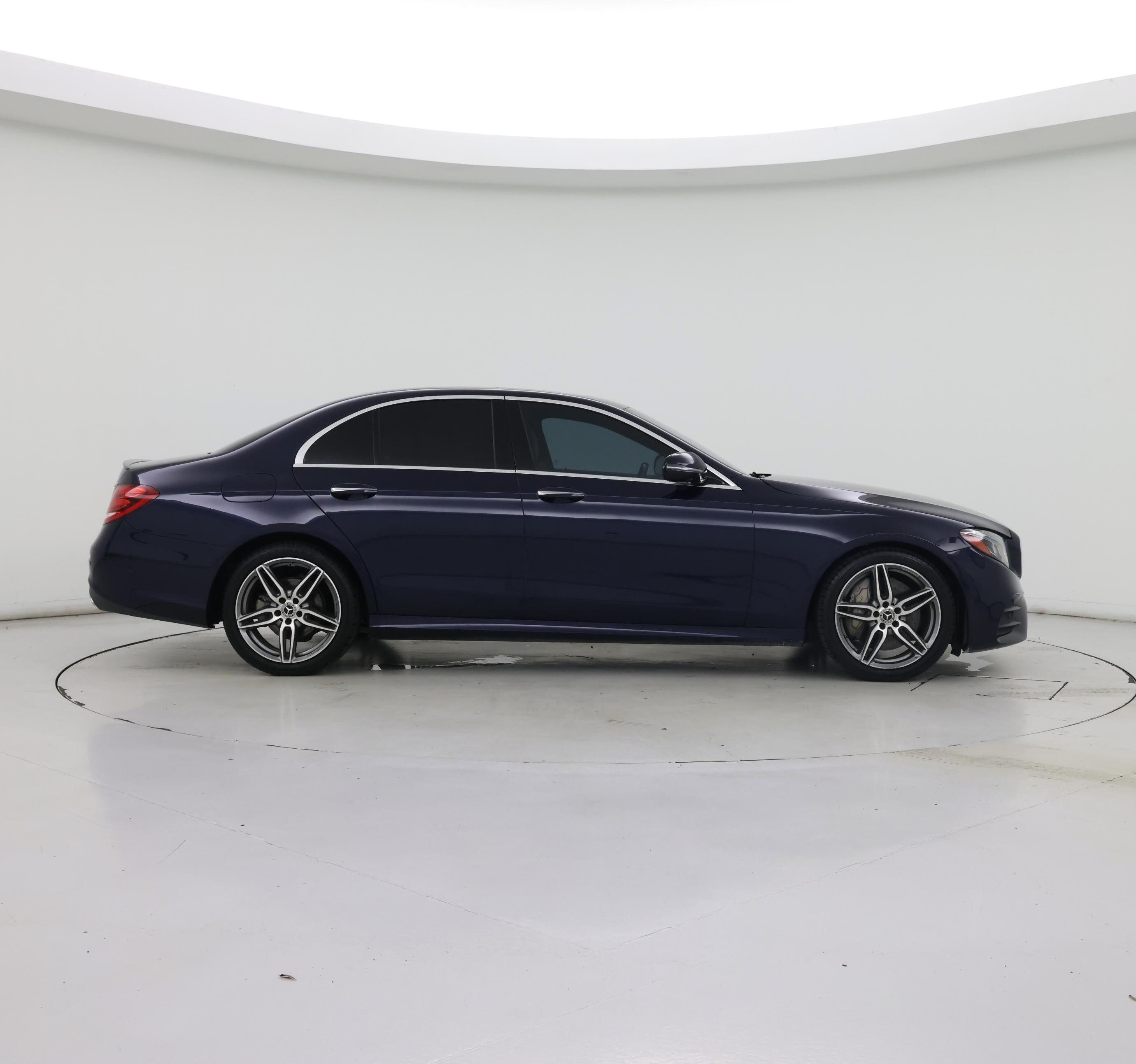 Thumbnail: 2019 Mercedes-Benz E-Class - 7