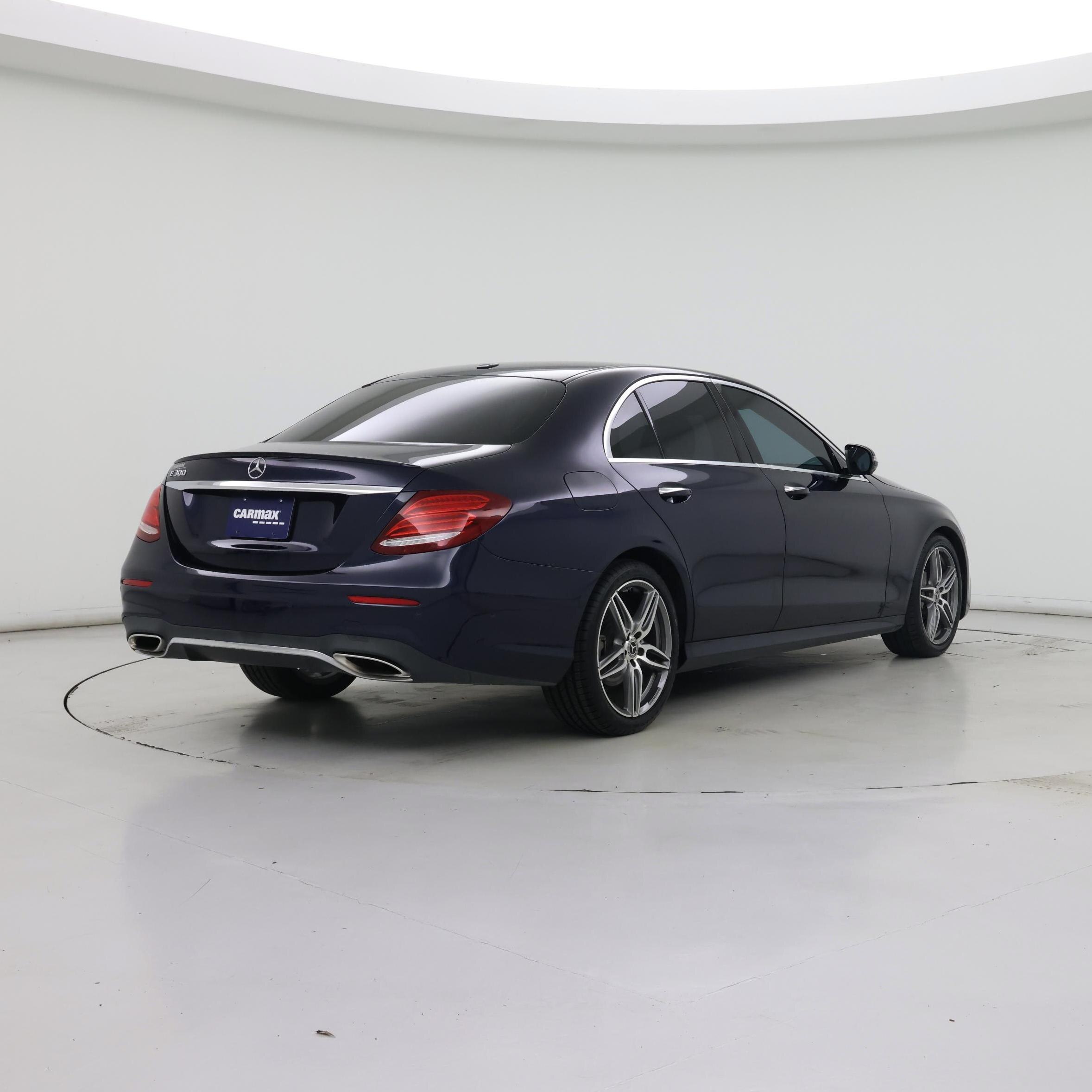 Thumbnail: 2019 Mercedes-Benz E-Class - 8