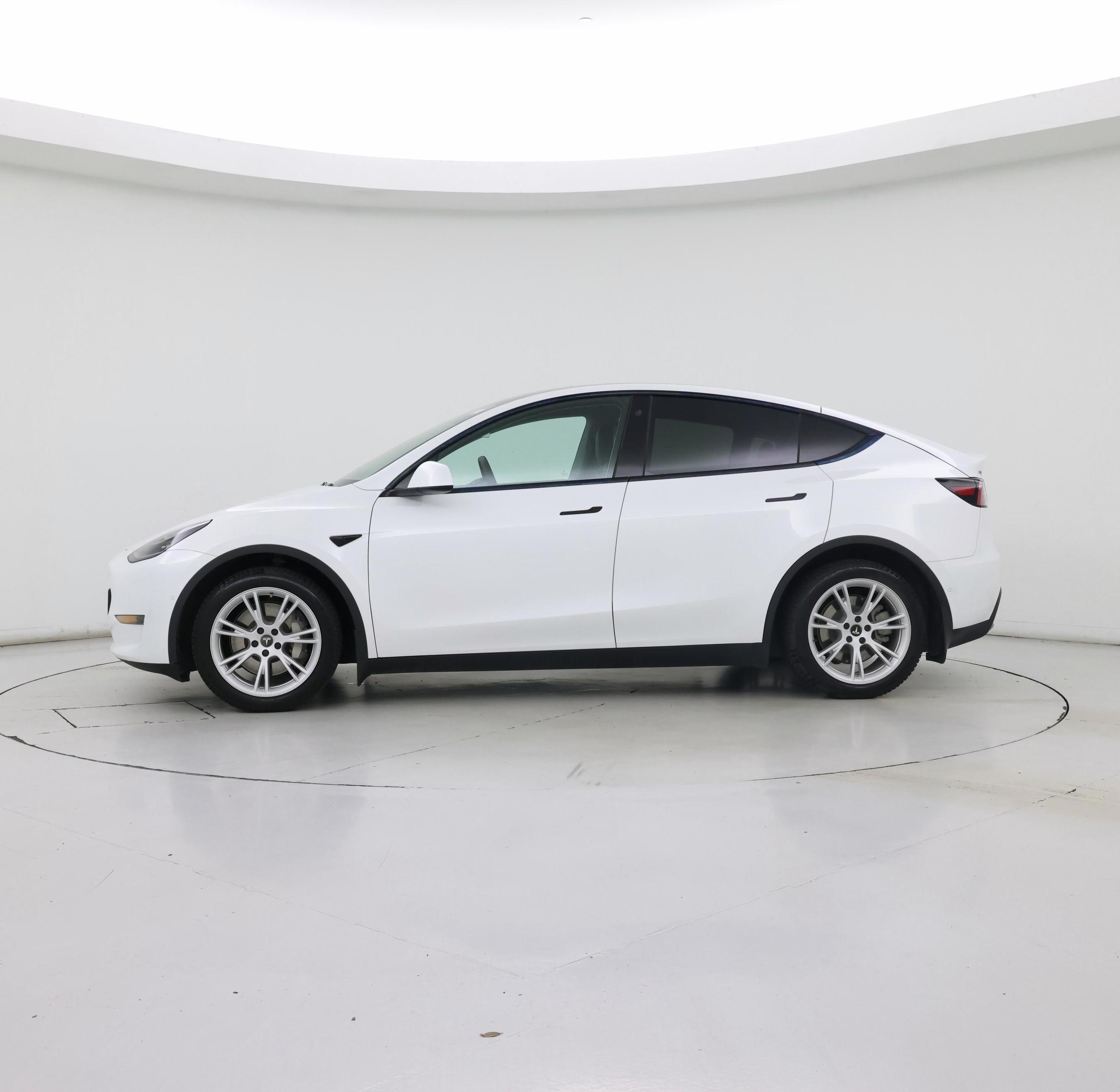 Thumbnail: 2022 Tesla Model Y - 3