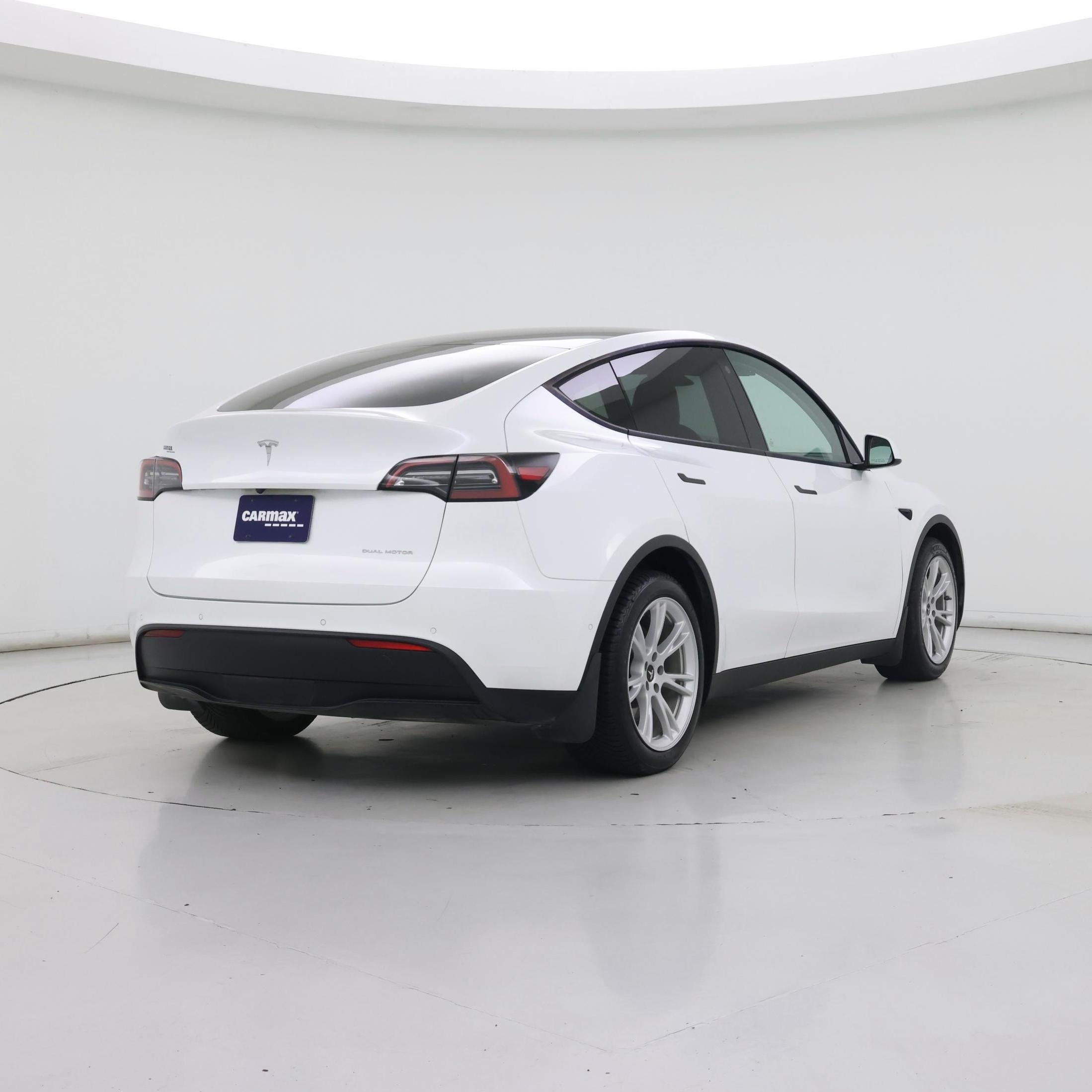 Thumbnail: 2022 Tesla Model Y - 8