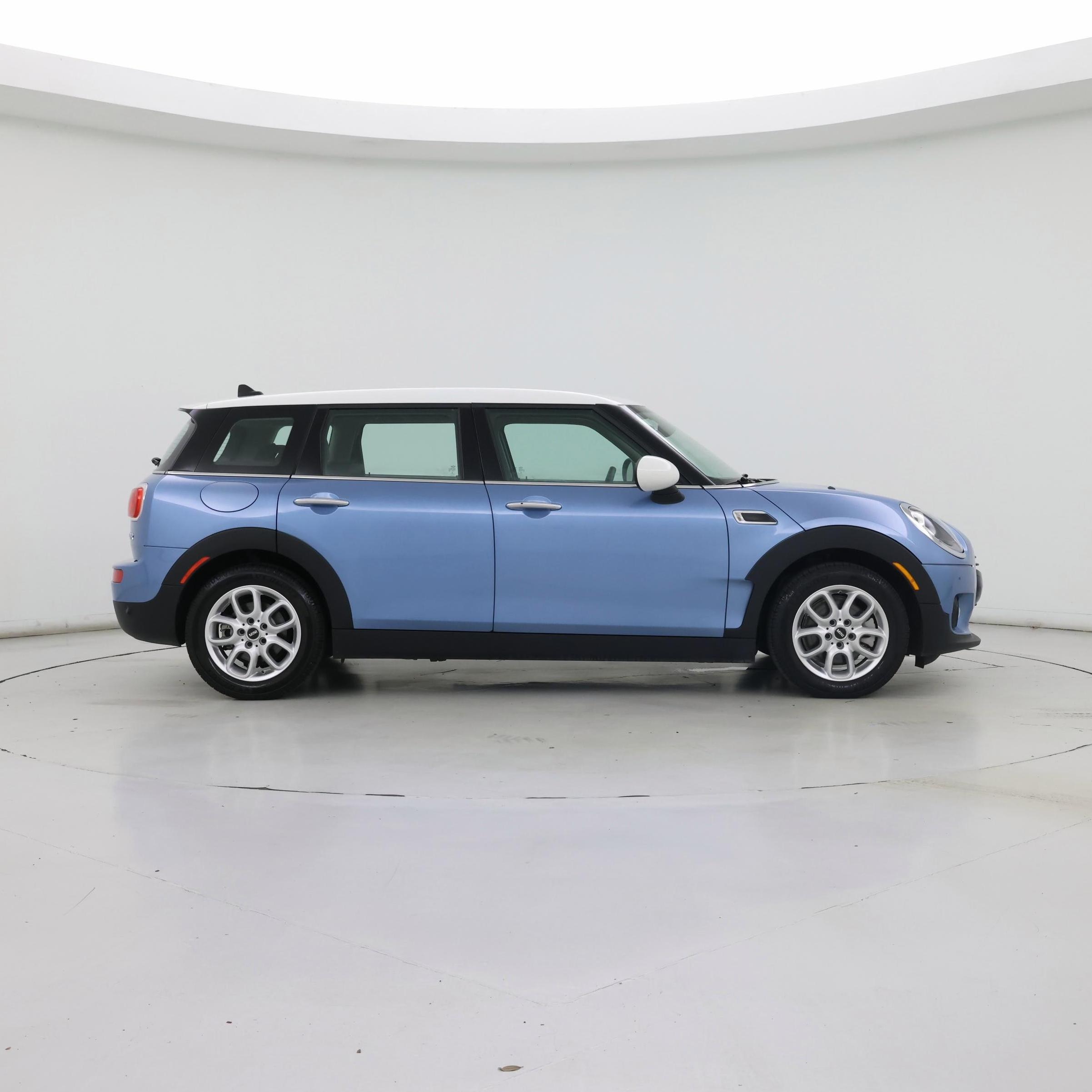 Thumbnail: 2017 MINI Cooper Clubman - 7