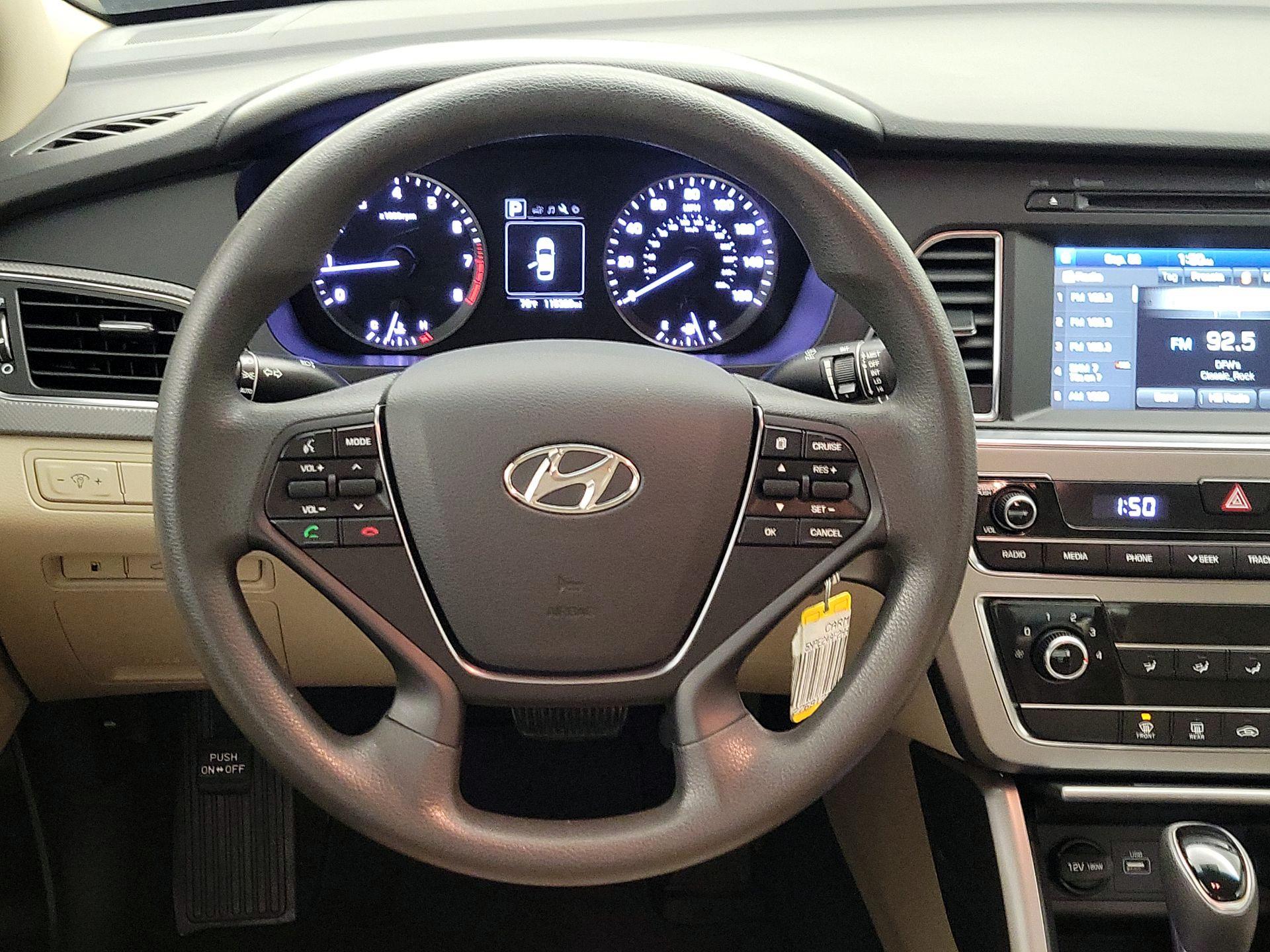 Thumbnail: 2017 Hyundai Sonata - 10