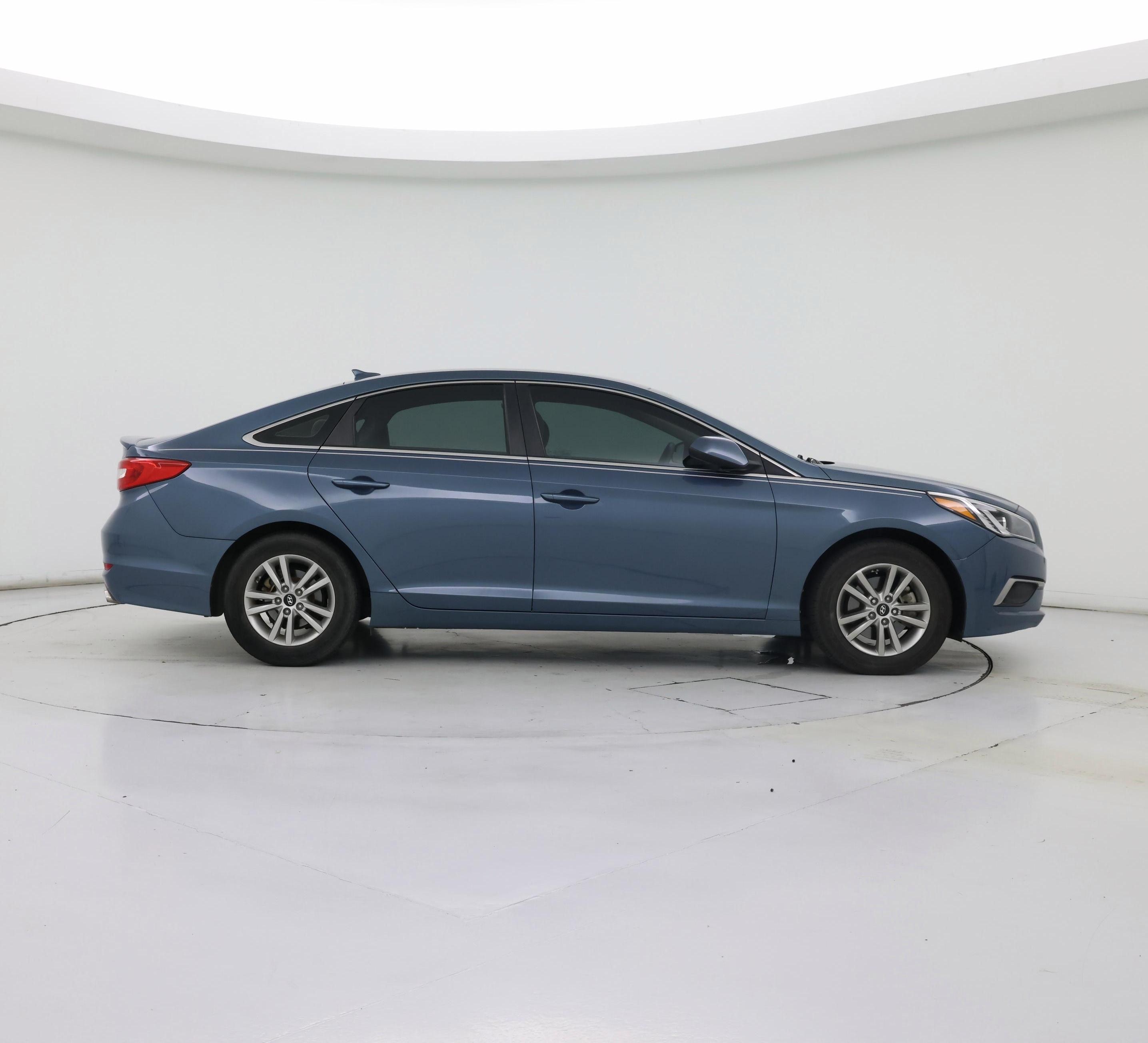 Thumbnail: 2017 Hyundai Sonata - 7