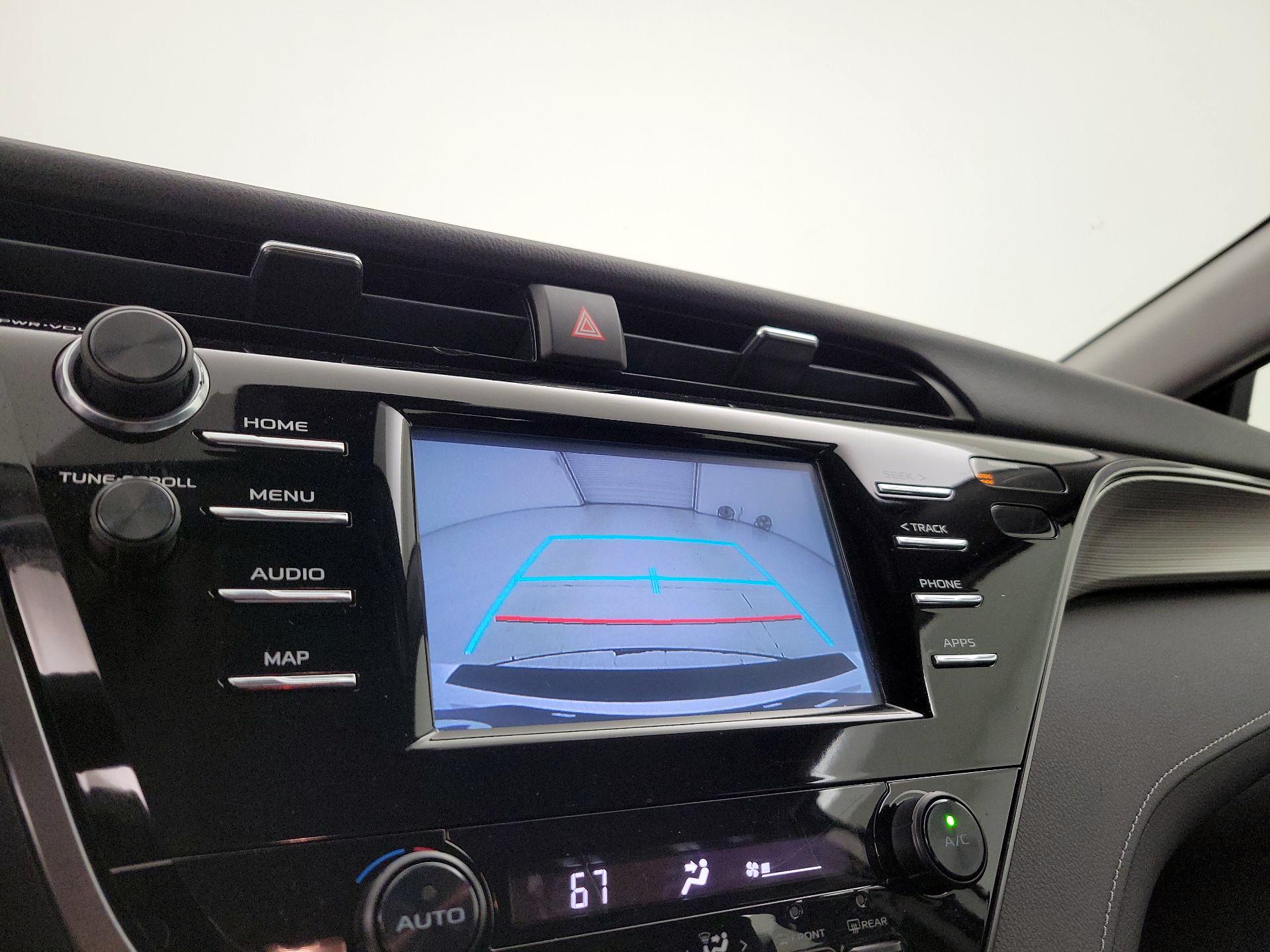 Thumbnail: 2019 Toyota Camry - 14