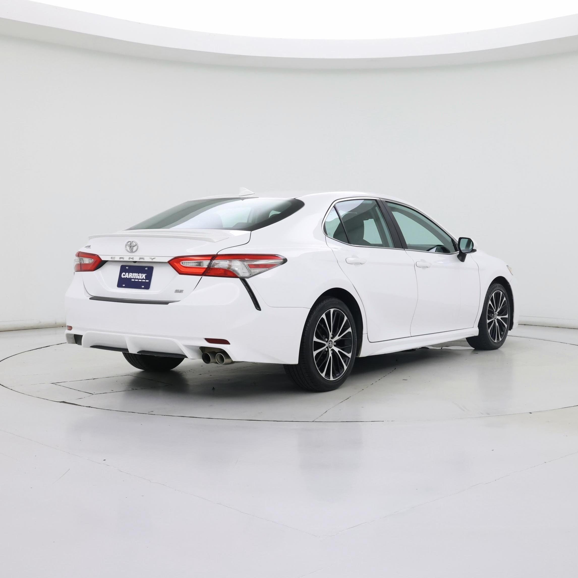 Thumbnail: 2019 Toyota Camry - 8