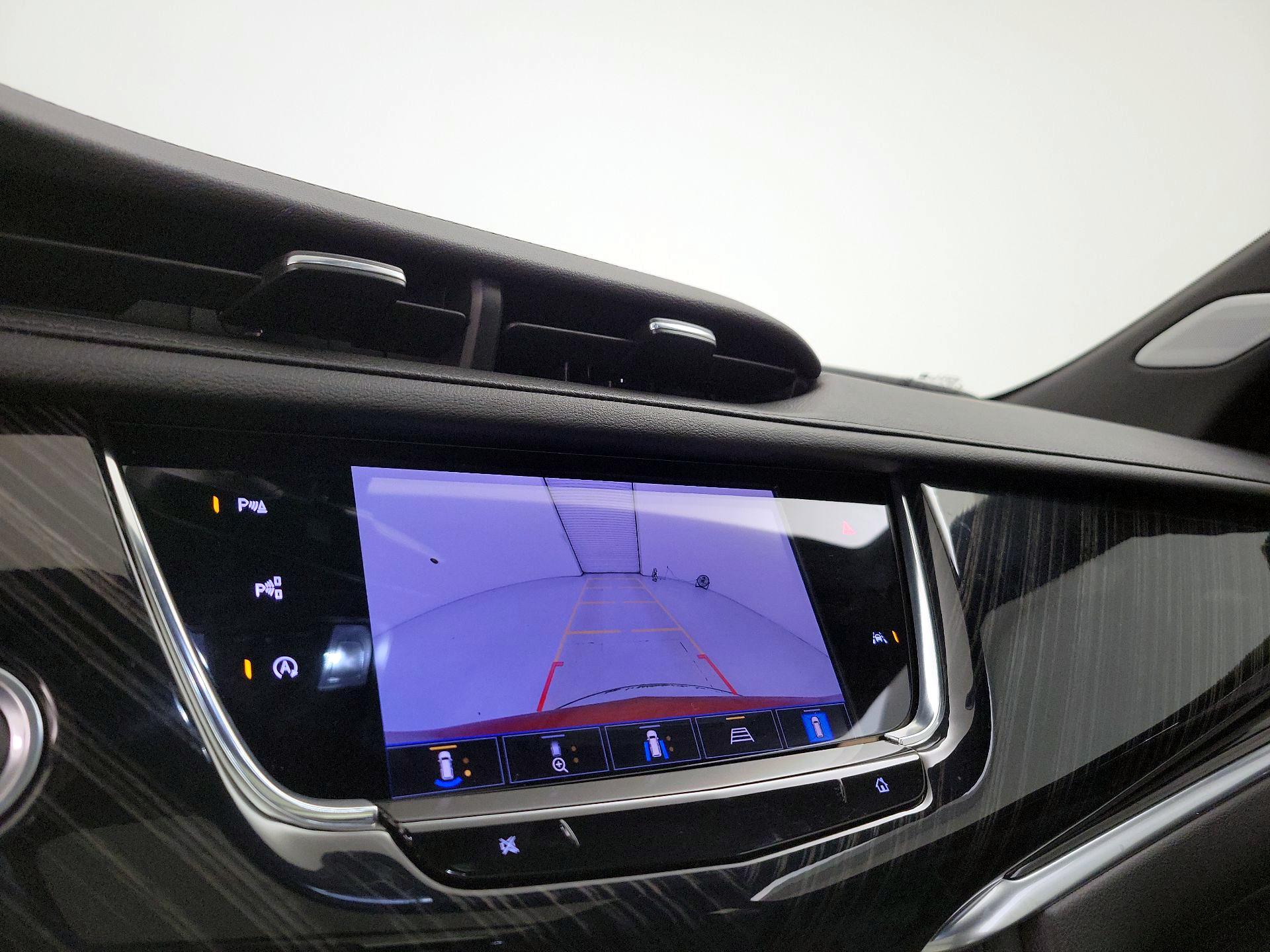 Thumbnail: 2025 Cadillac XT6 - 15