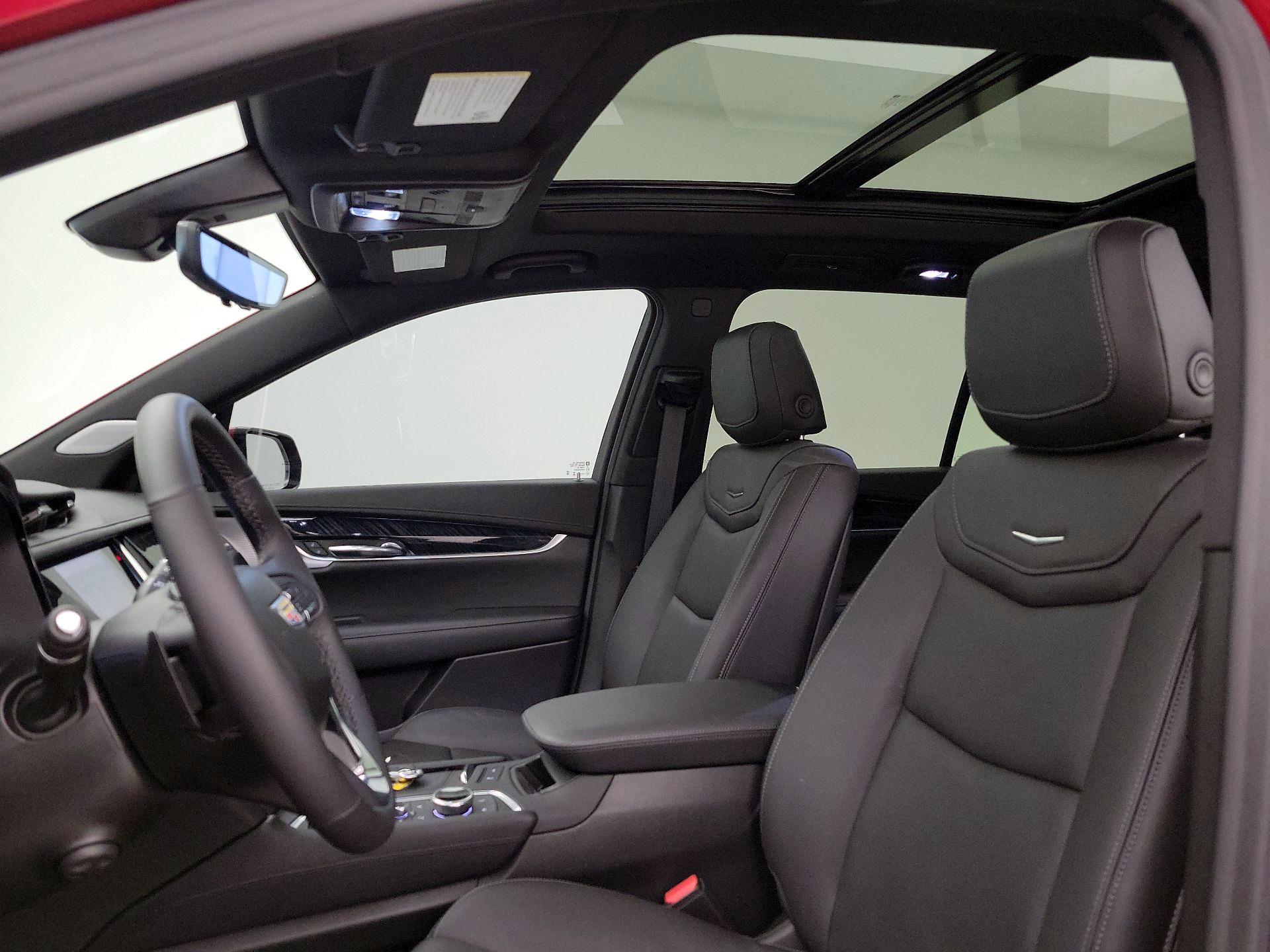 Thumbnail: 2025 Cadillac XT6 - 19
