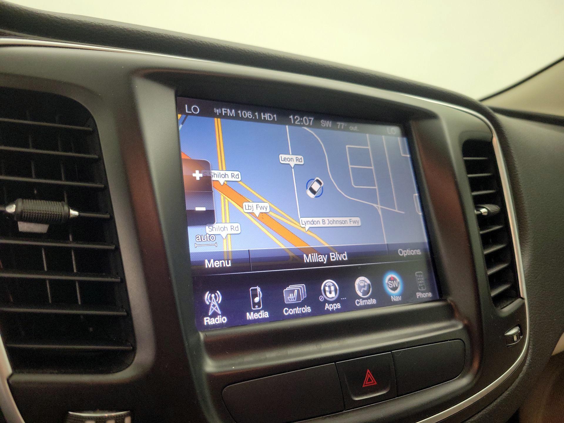 Thumbnail: 2016 Chrysler 200 - 14