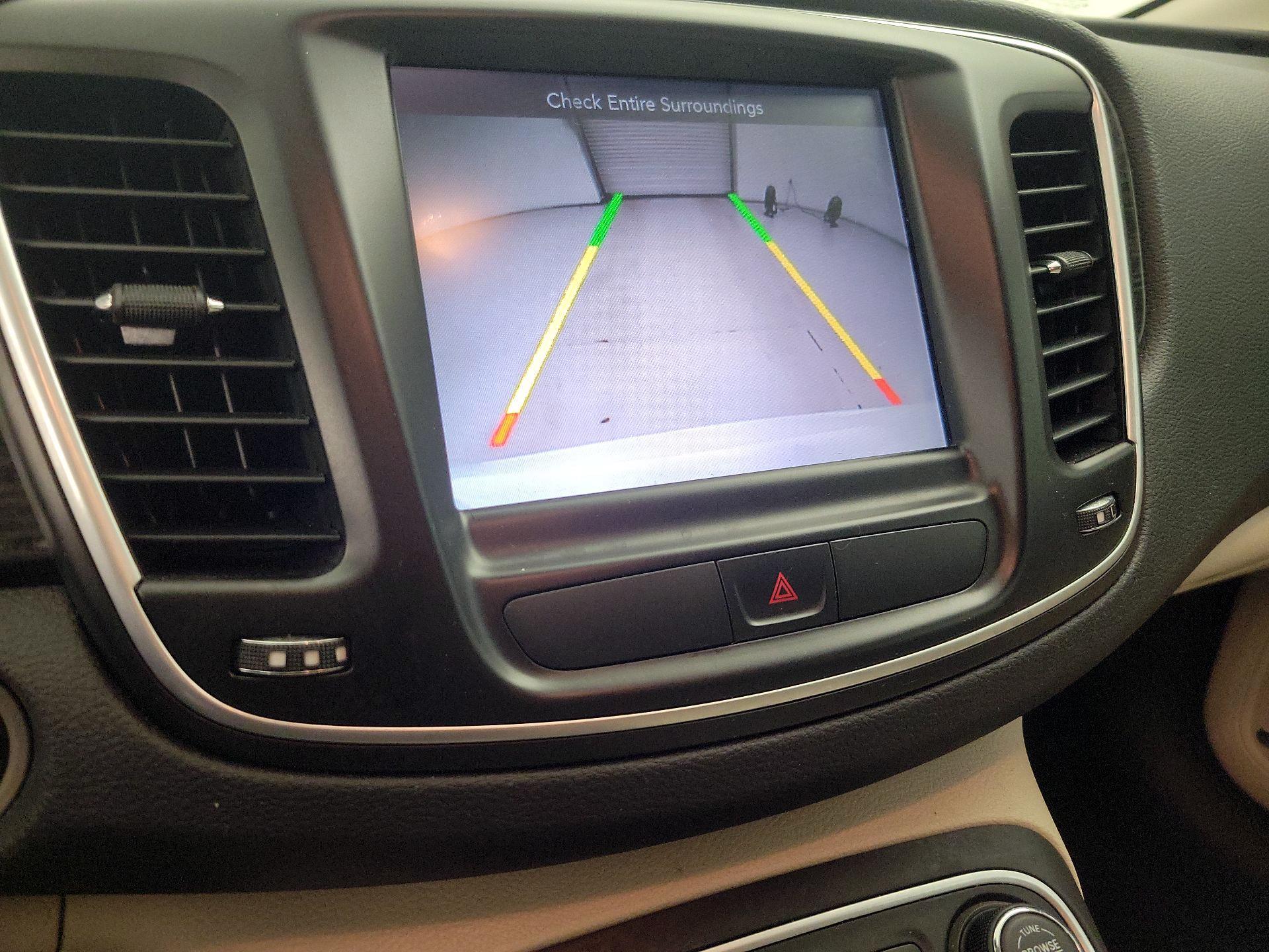 Thumbnail: 2016 Chrysler 200 - 15