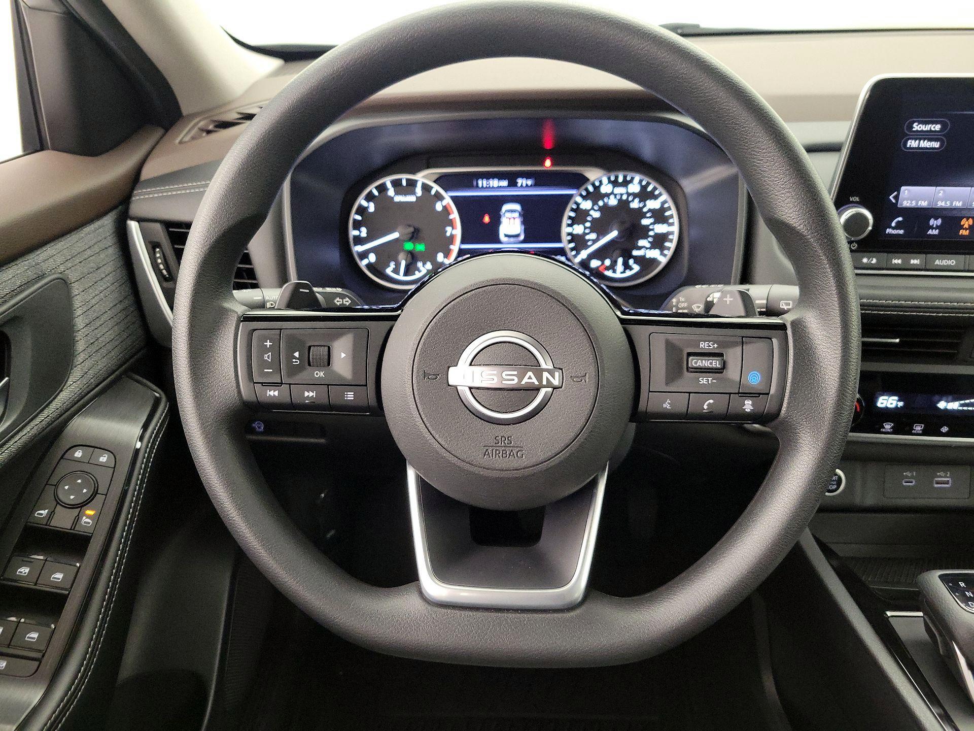 Thumbnail: 2023 Nissan Rogue - 10