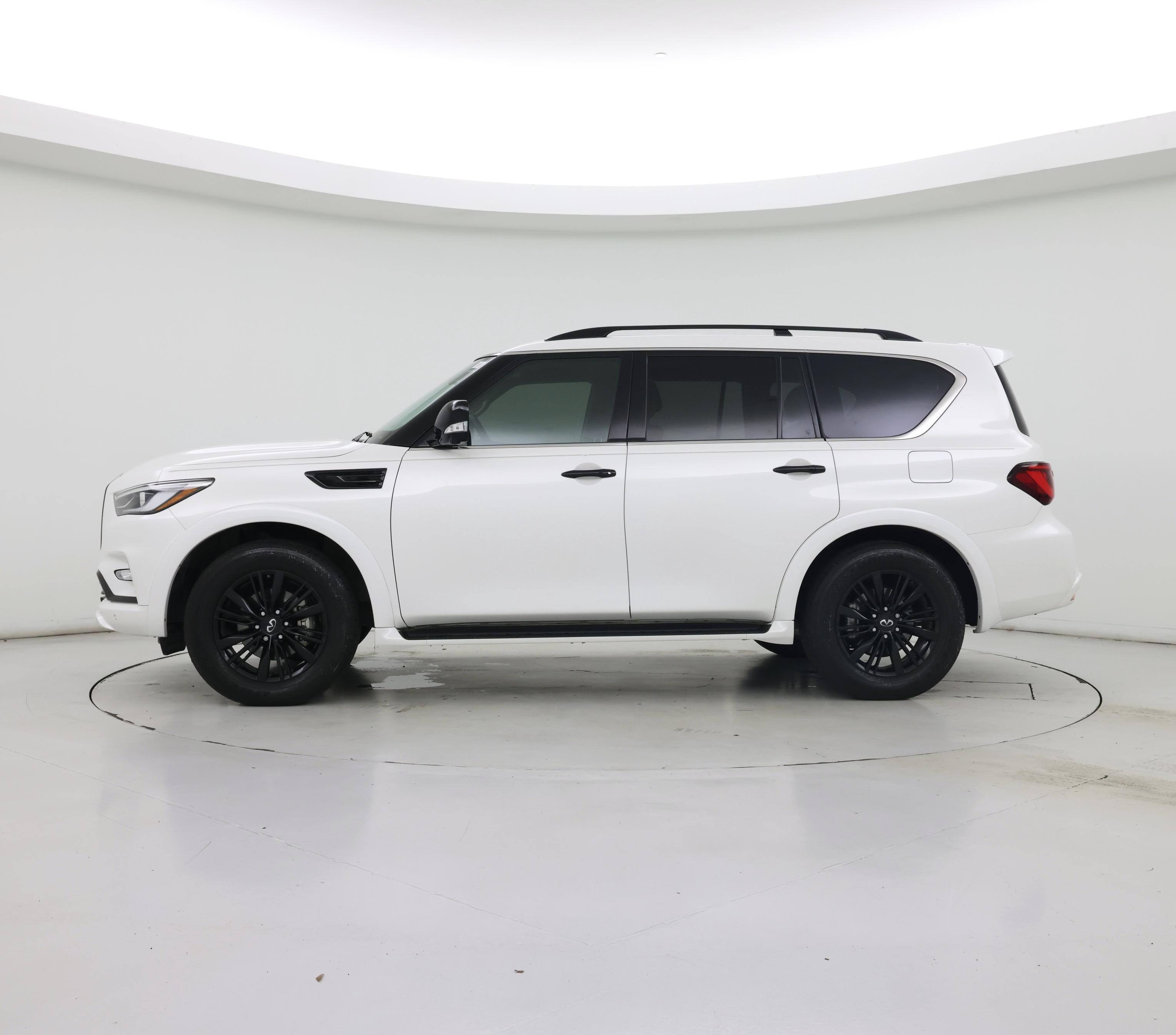 Thumbnail: 2022 INFINITI QX80 - 3