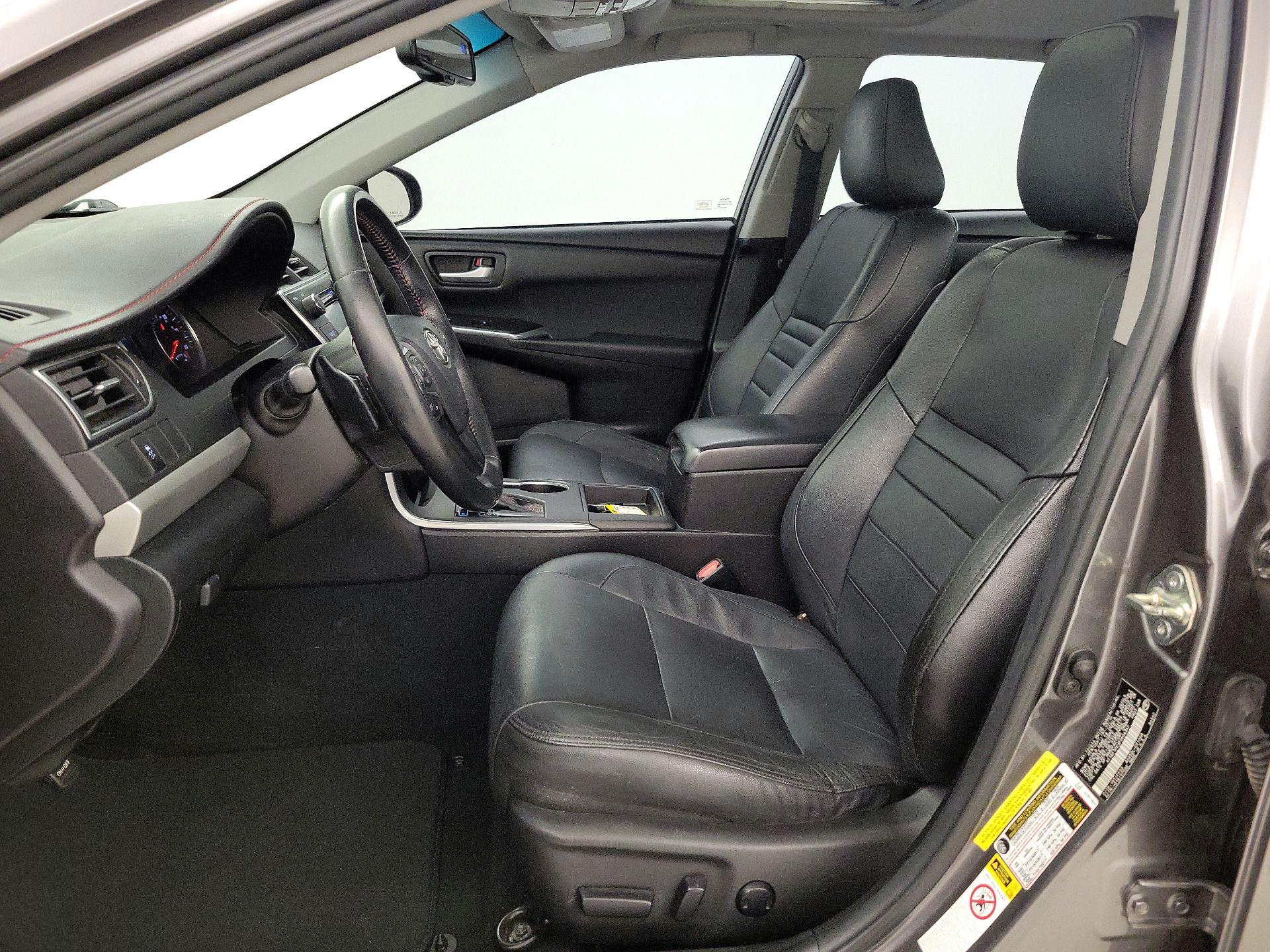 Thumbnail: 2015 Toyota Camry - 11