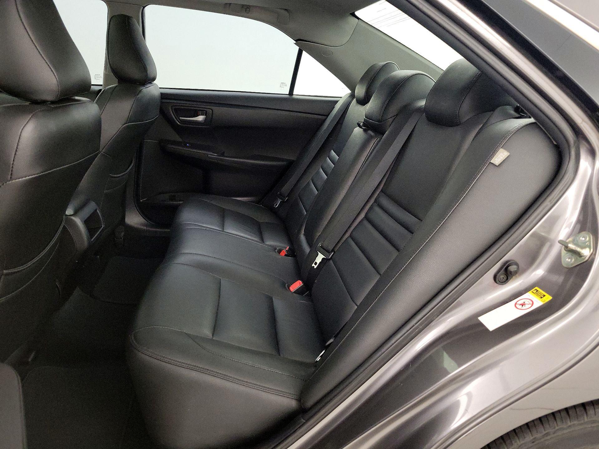 Thumbnail: 2015 Toyota Camry - 19