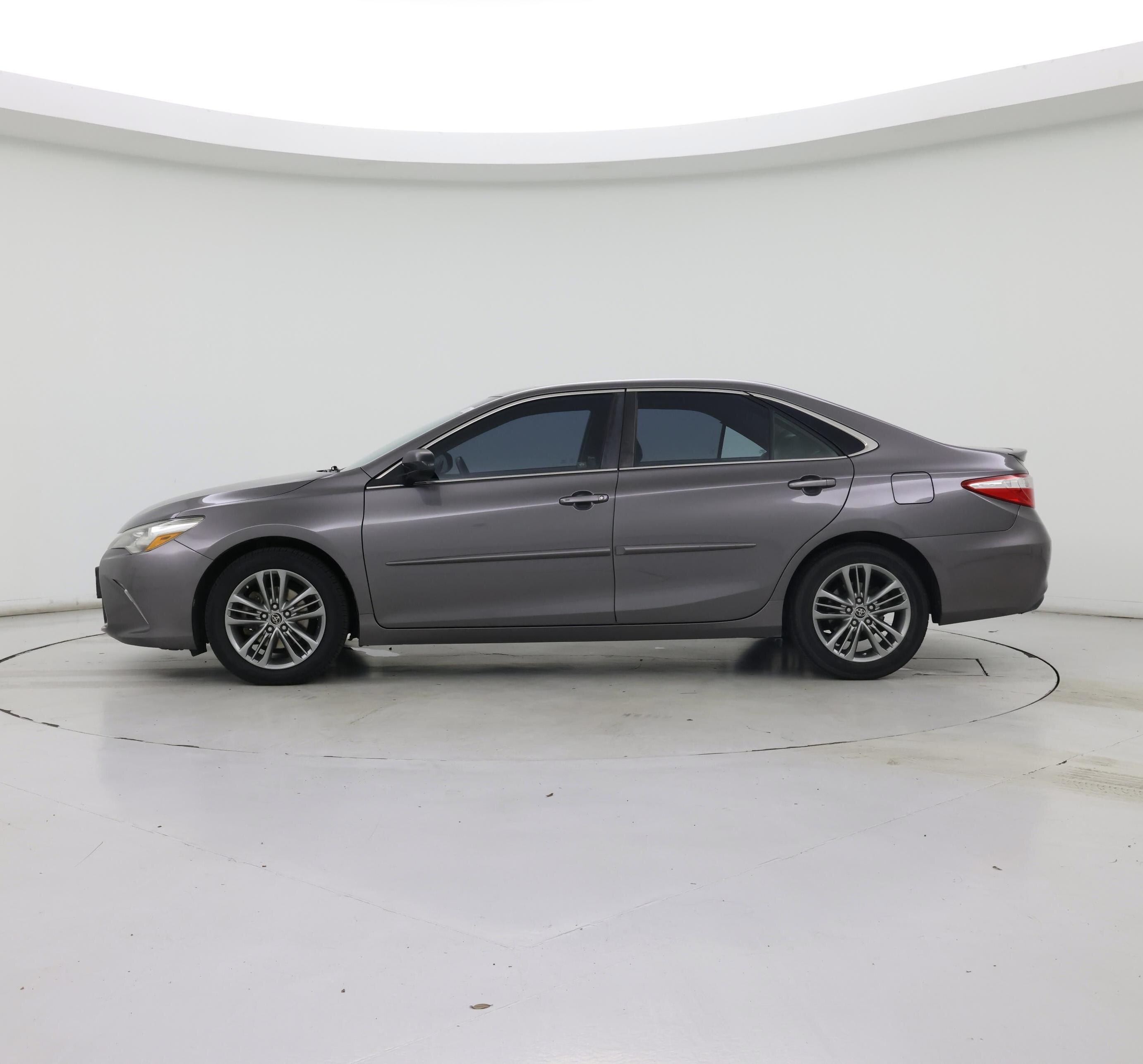 Thumbnail: 2015 Toyota Camry - 3