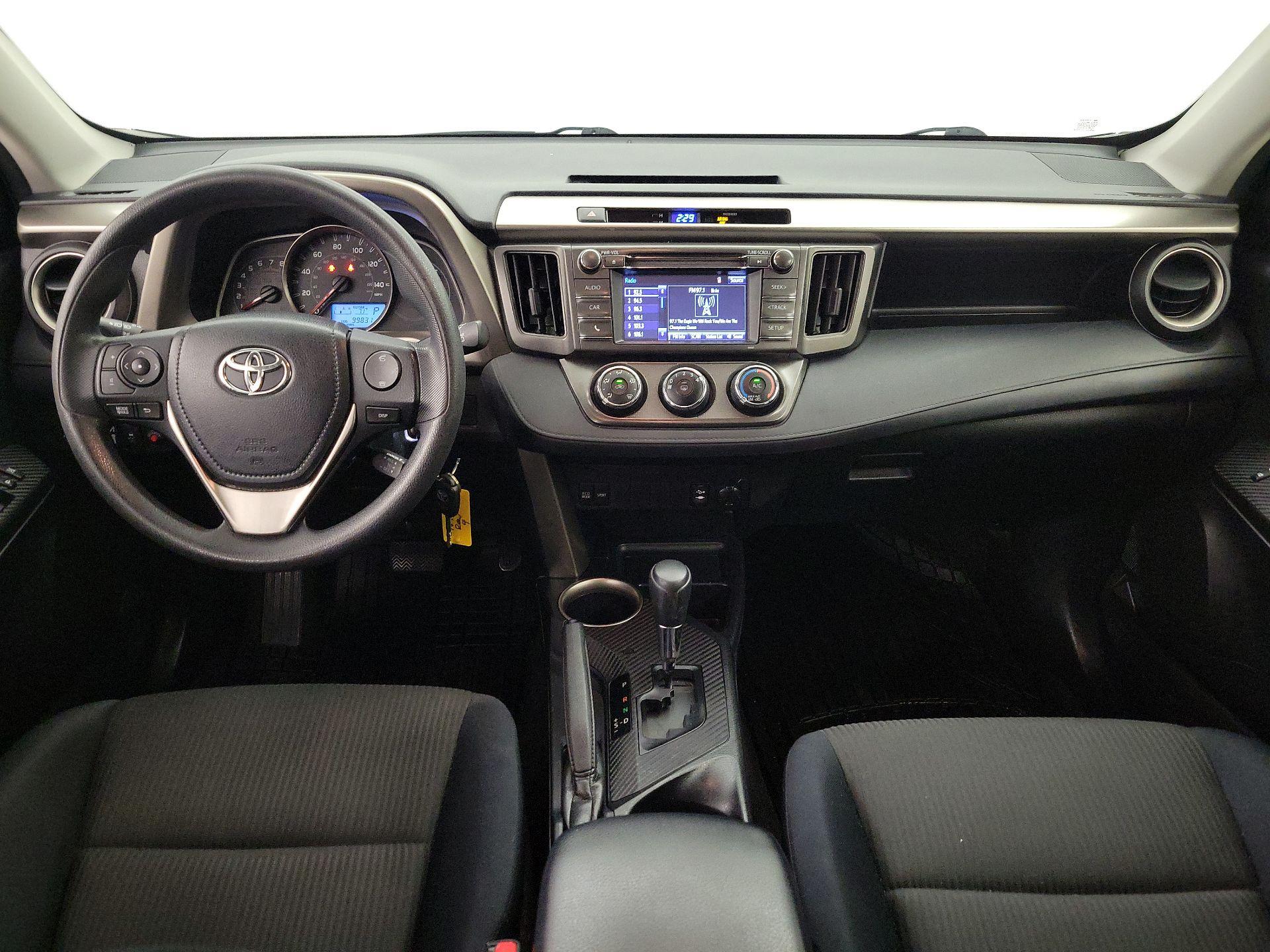 Thumbnail: 2015 Toyota RAV4 - 9