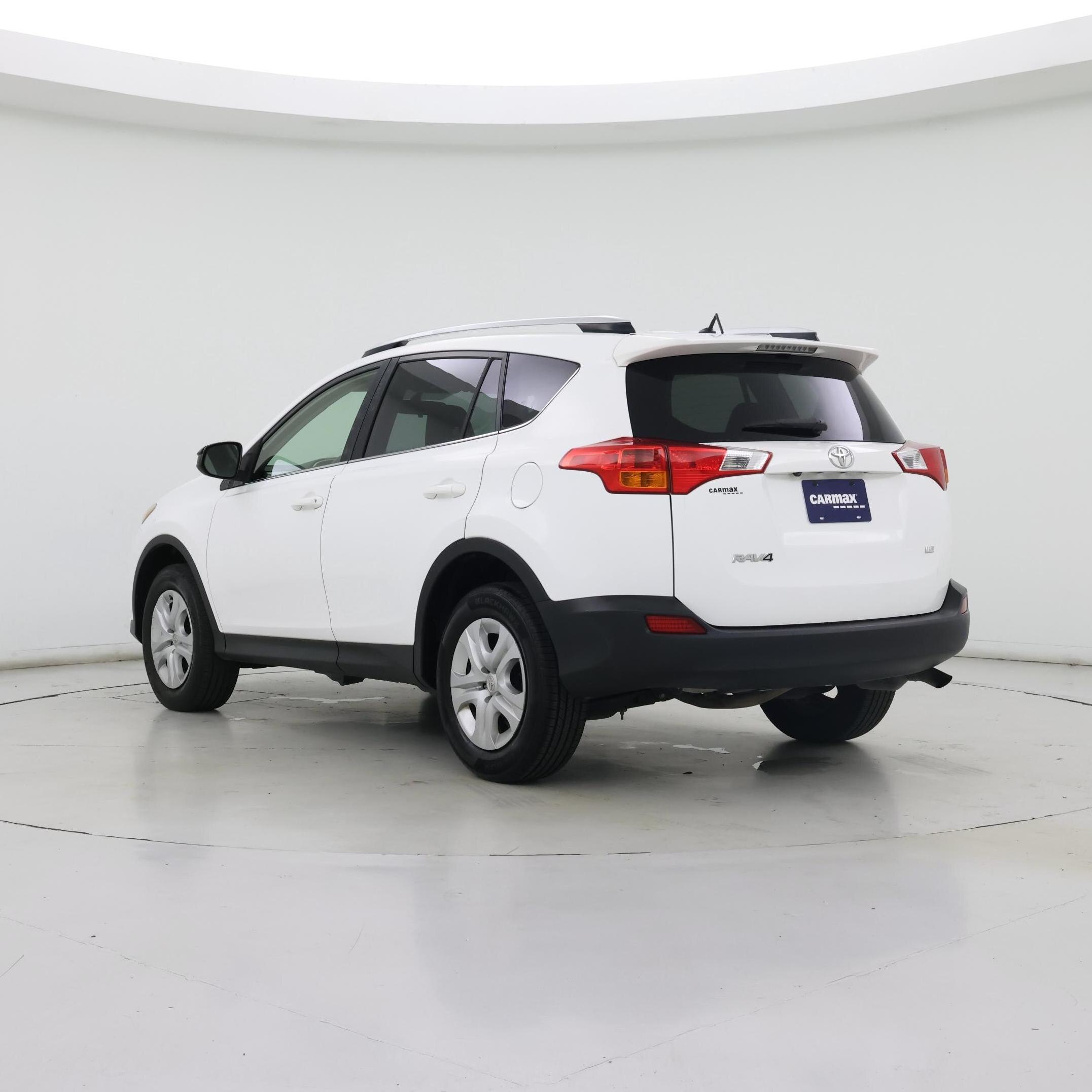 Thumbnail: 2015 Toyota RAV4 - 2