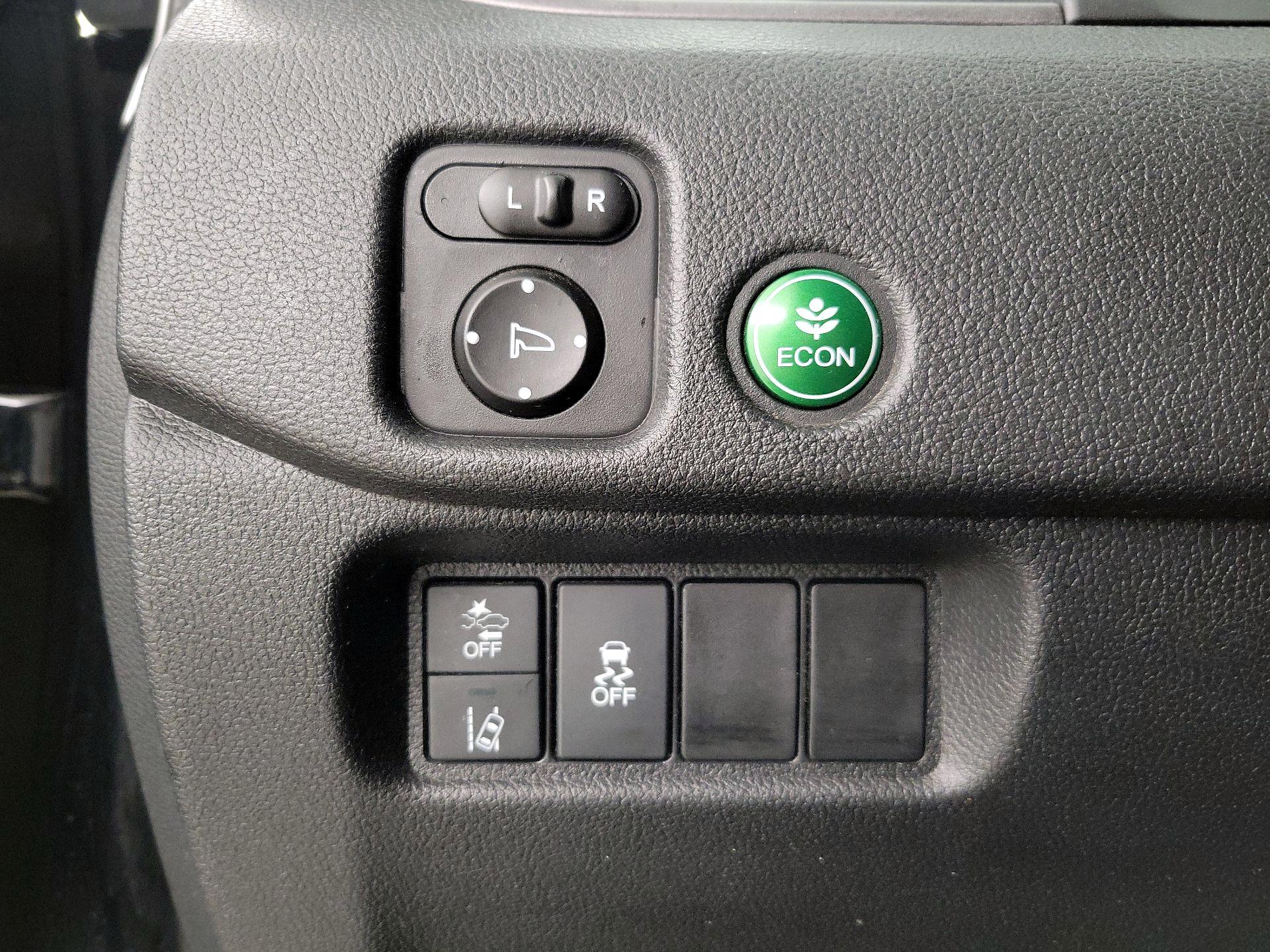 Thumbnail: 2019 Honda Passport - 13