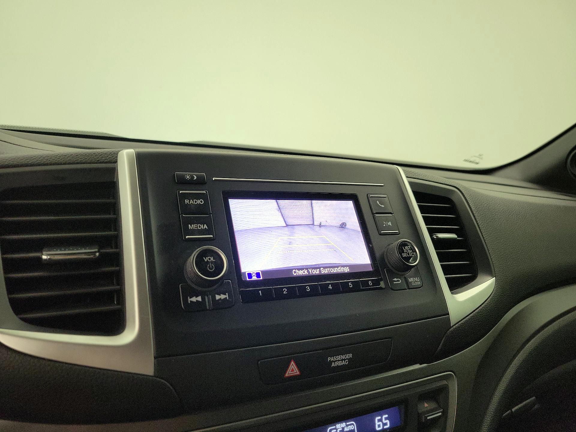 Thumbnail: 2019 Honda Passport - 14