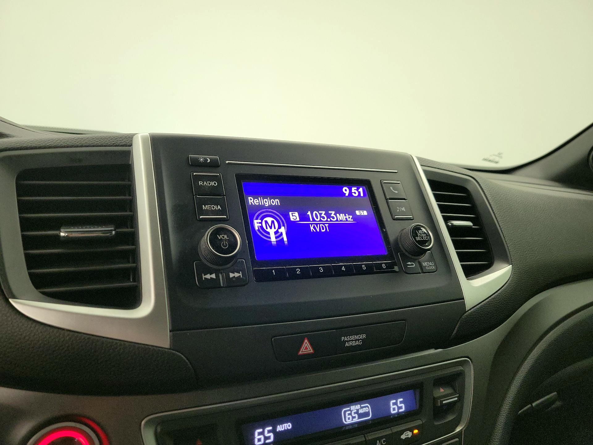 Thumbnail: 2019 Honda Passport - 15