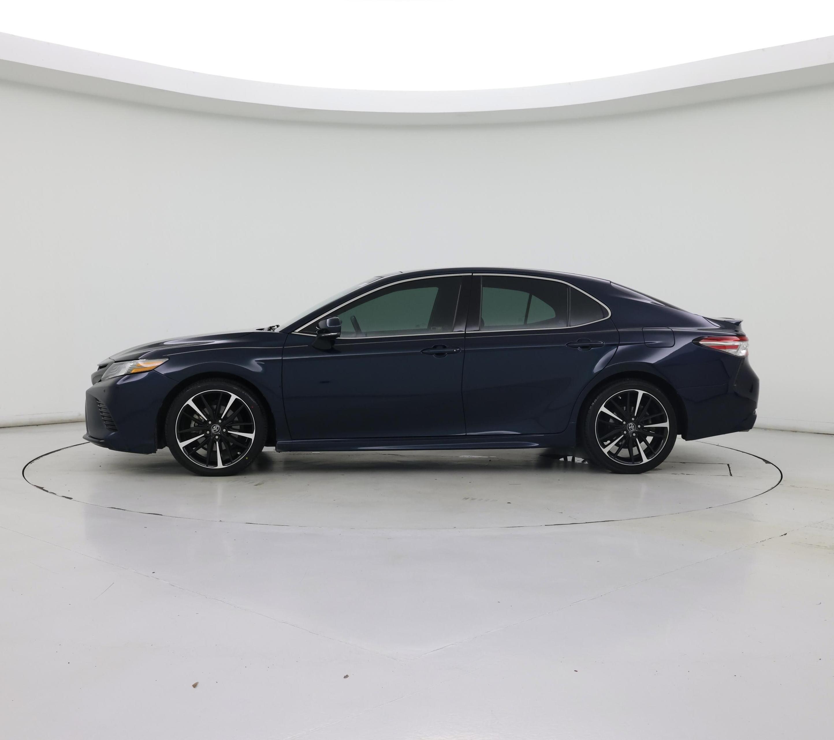 Thumbnail: 2018 Toyota Camry - 3