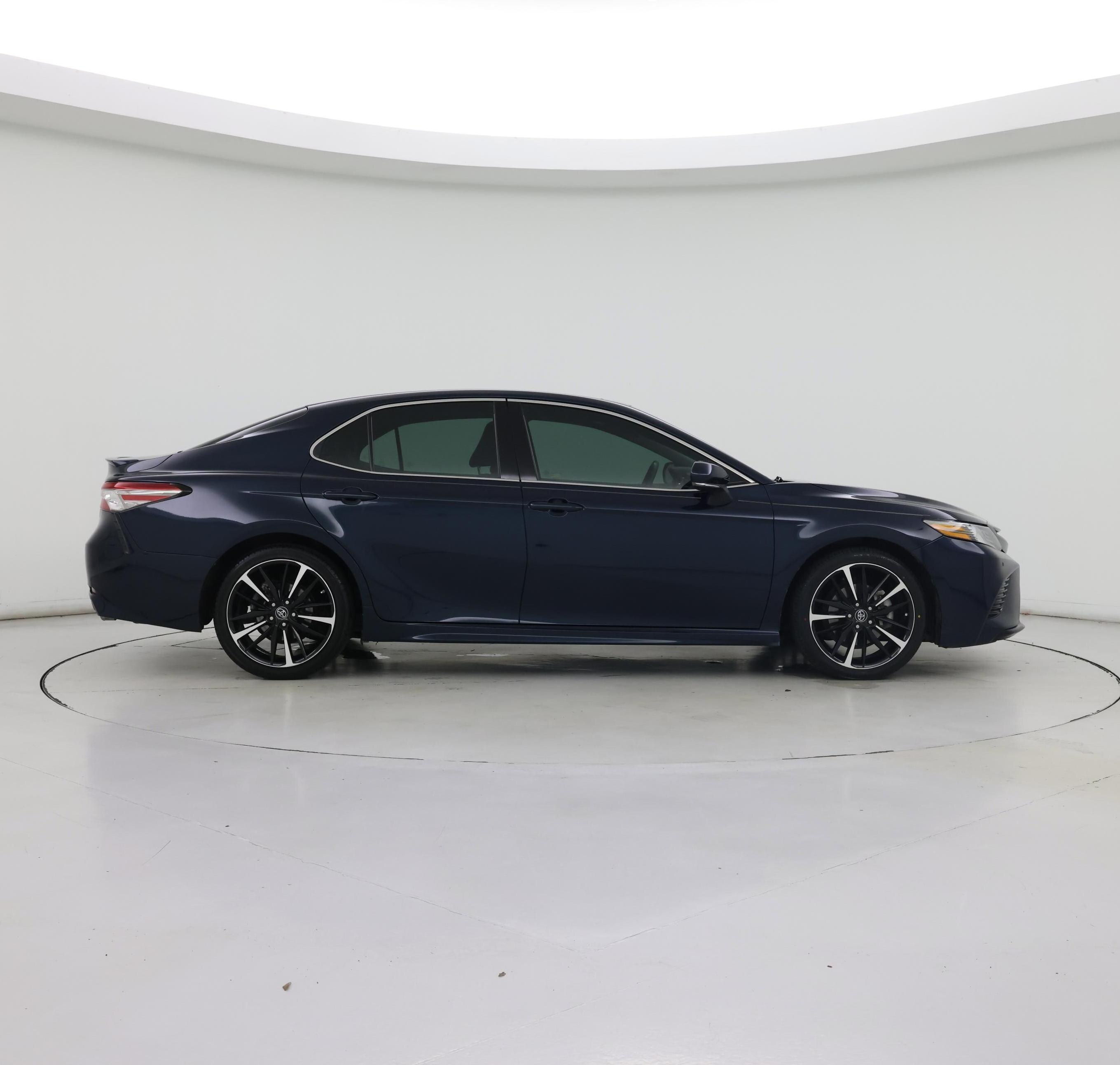 Thumbnail: 2018 Toyota Camry - 7