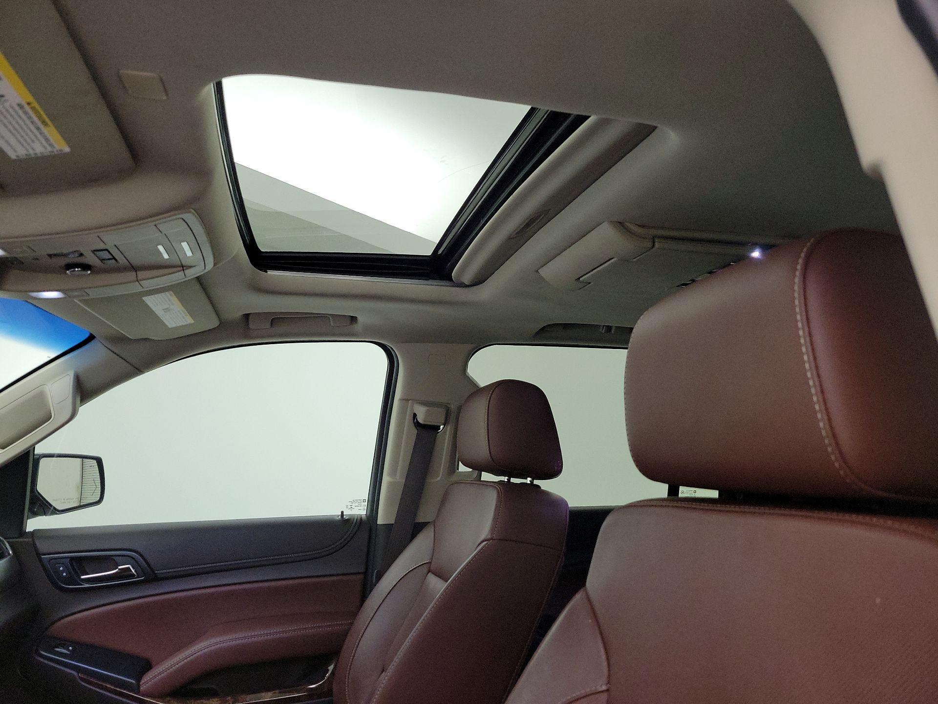Thumbnail: 2018 Chevrolet Suburban - 18