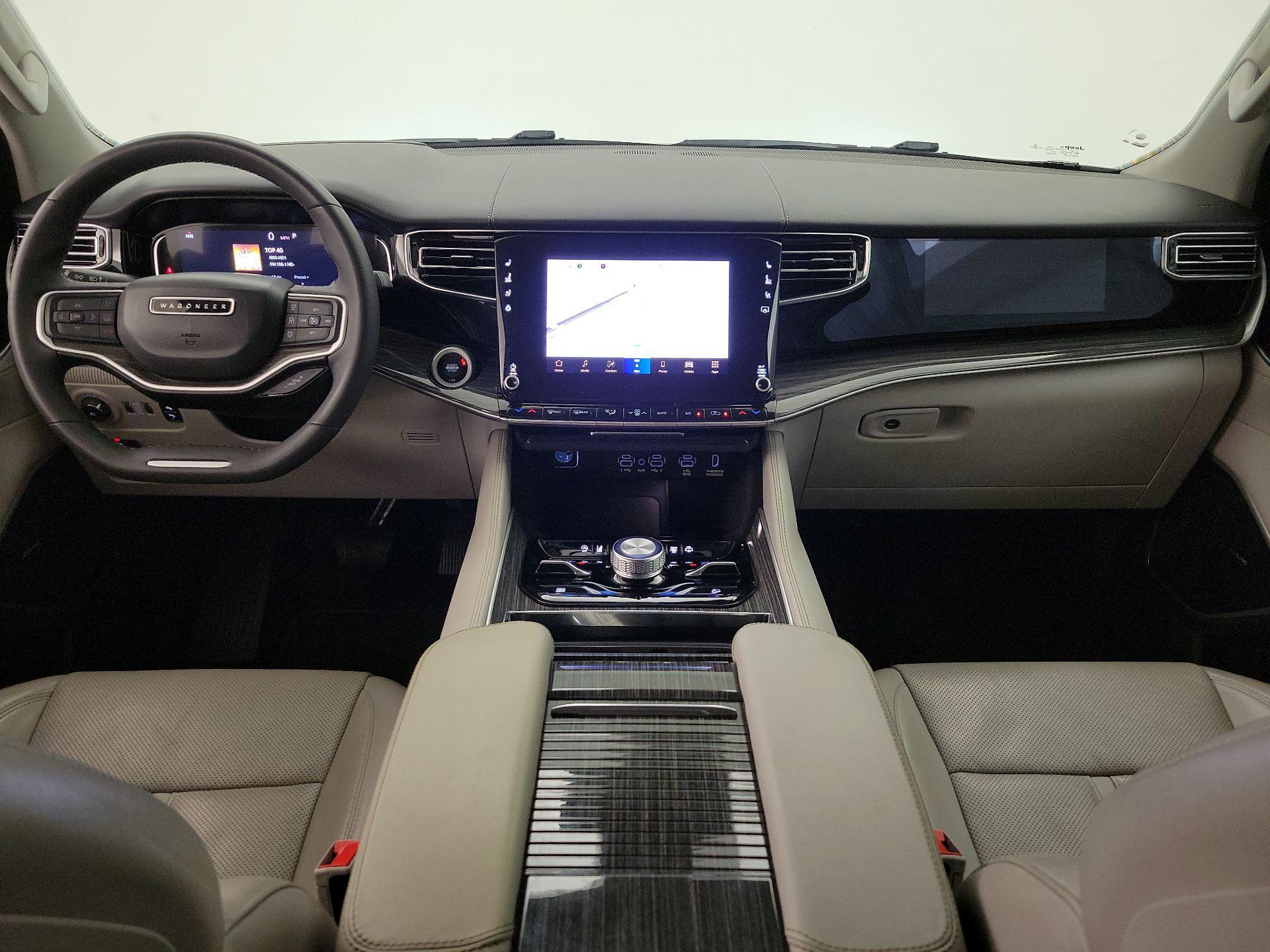 Thumbnail: 2022 Jeep Wagoneer - 9