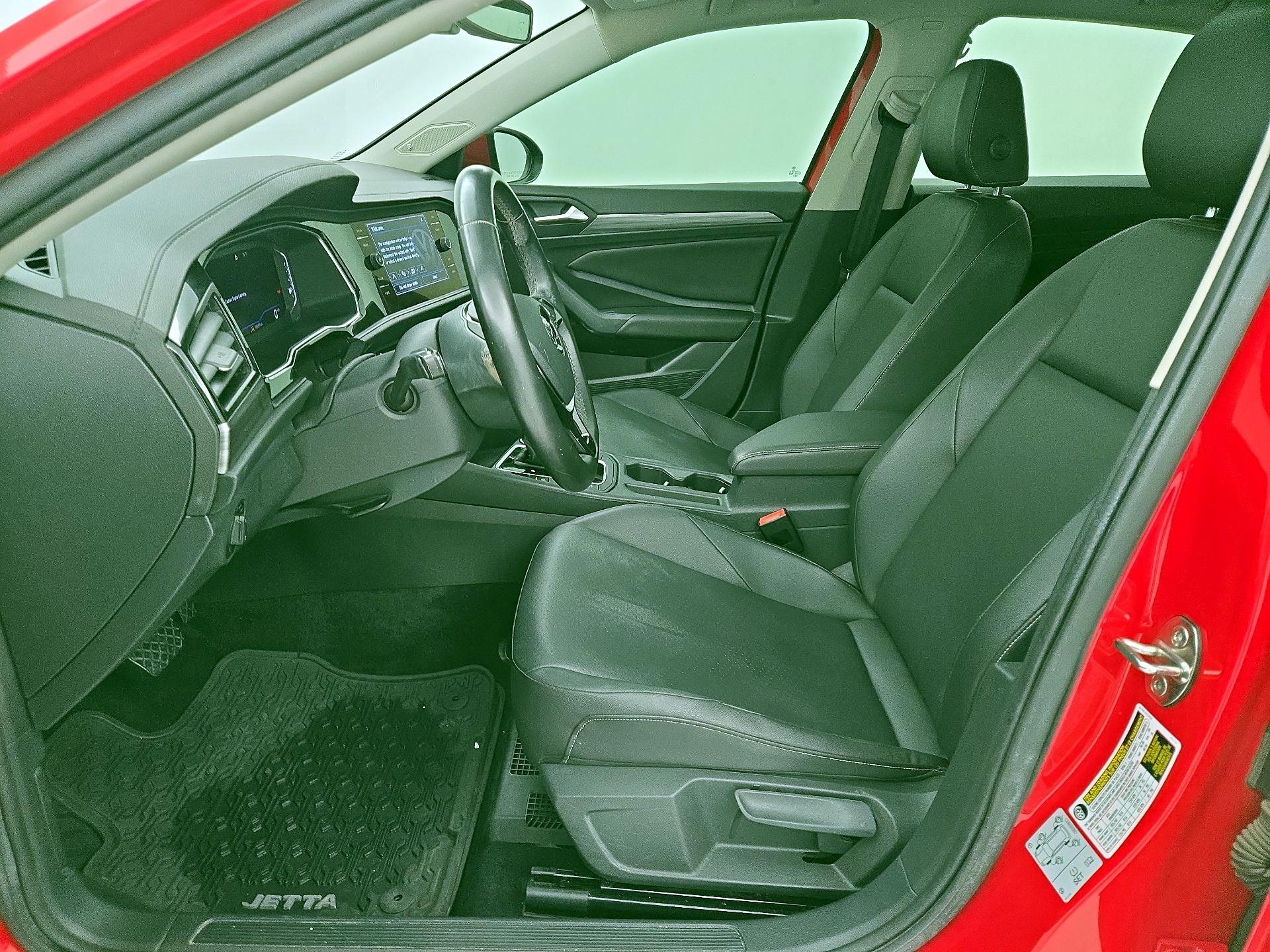 Thumbnail: 2019 Volkswagen Jetta - 11