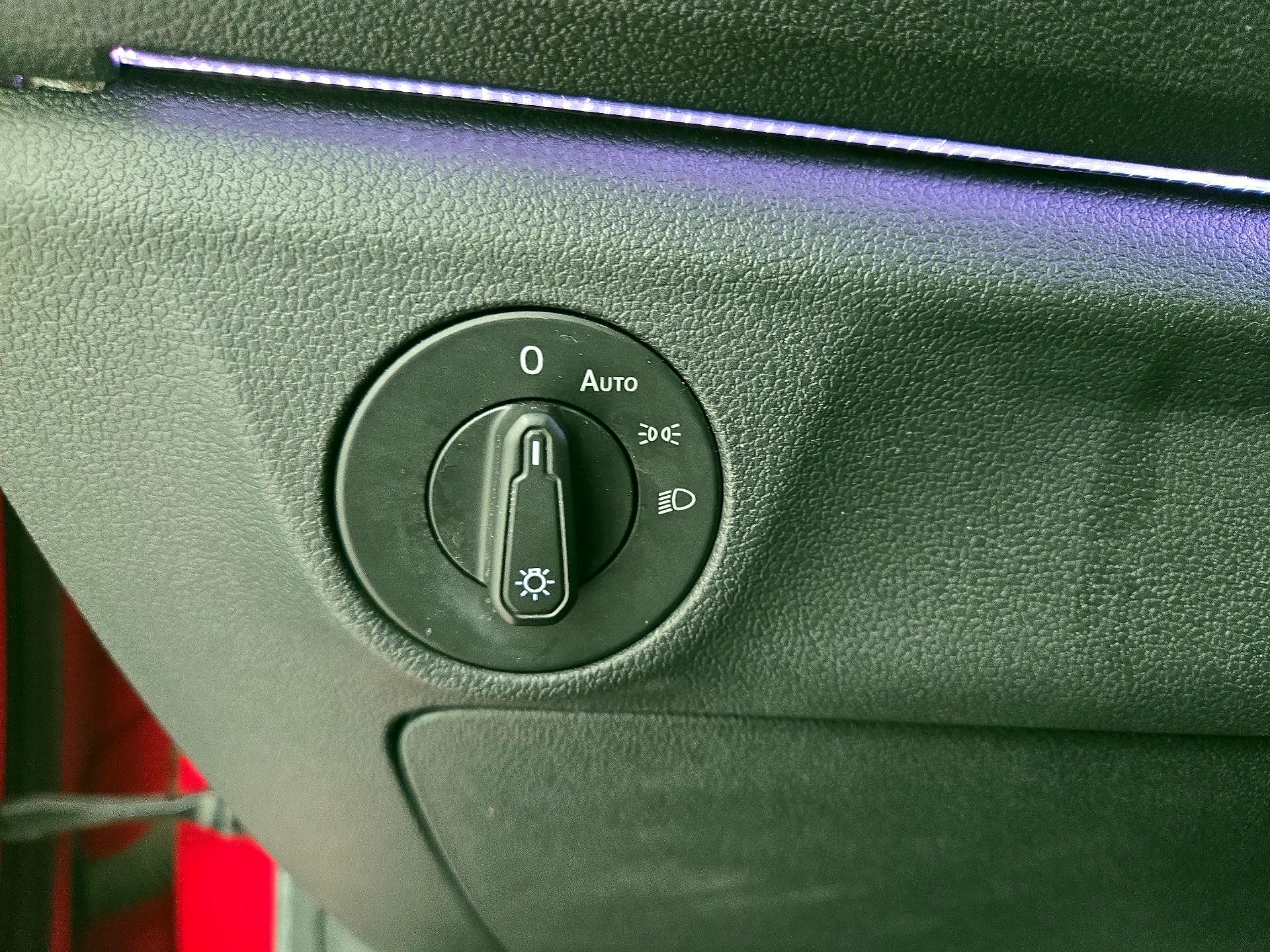Thumbnail: 2019 Volkswagen Jetta - 13