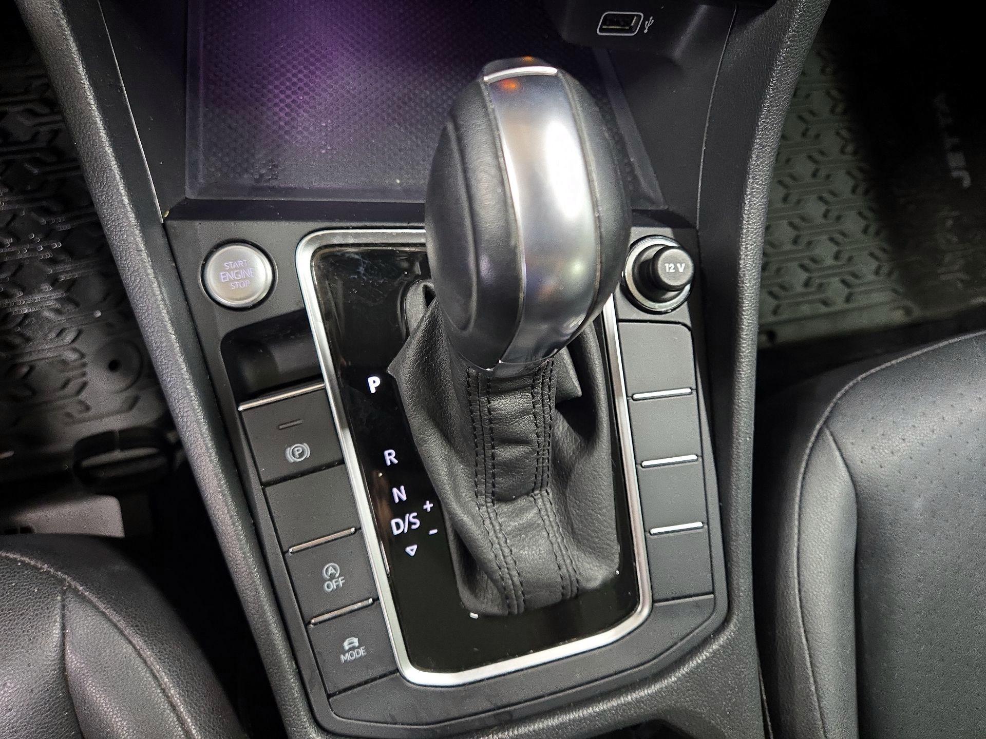 Thumbnail: 2019 Volkswagen Jetta - 17