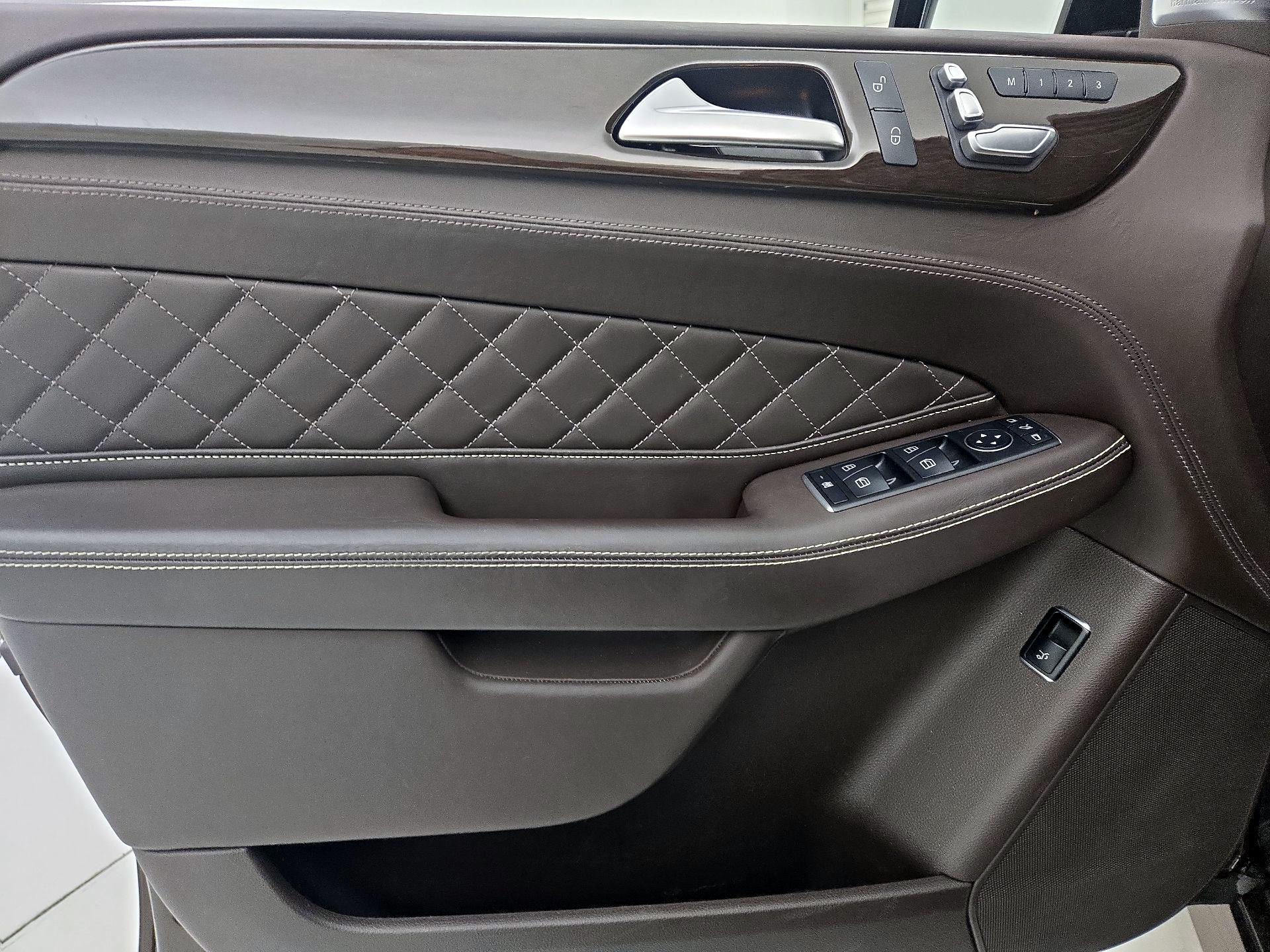 Thumbnail: 2018 Mercedes-Benz GLE - 12