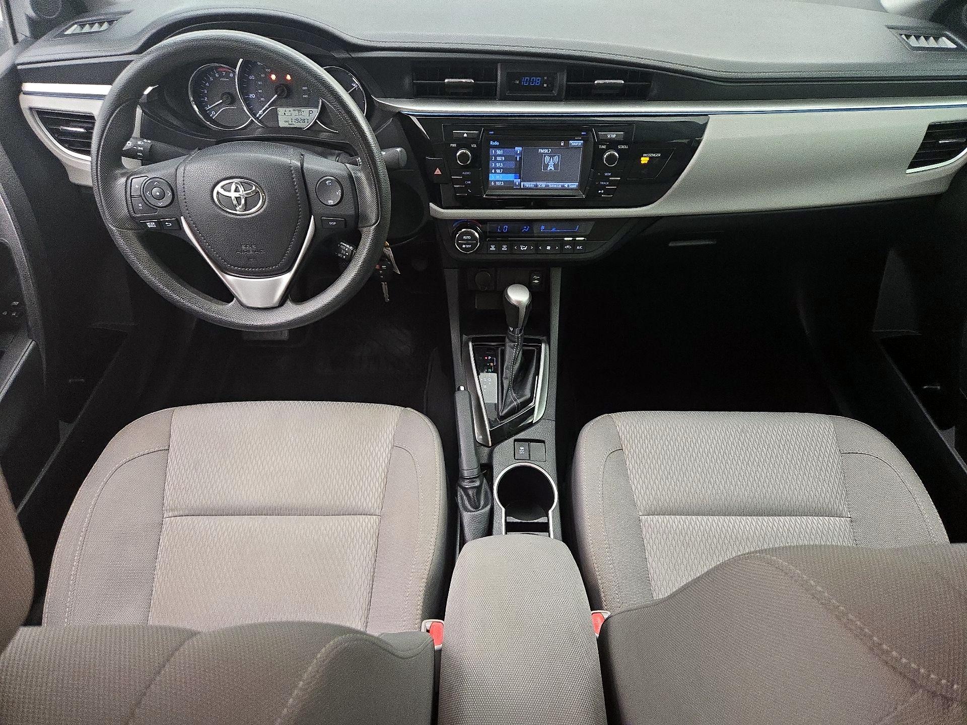 Thumbnail: 2015 Toyota Corolla - 9