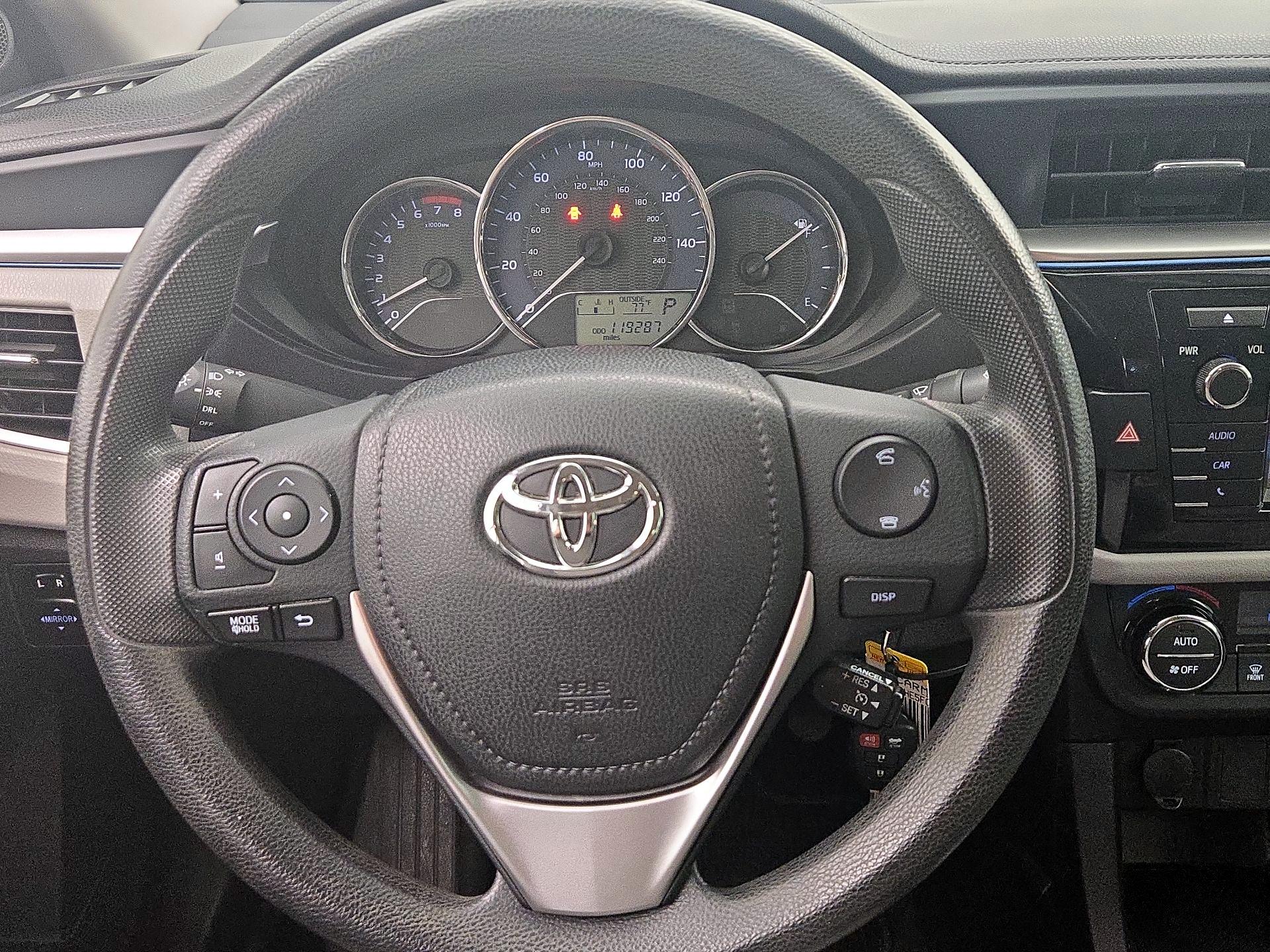 Thumbnail: 2015 Toyota Corolla - 10
