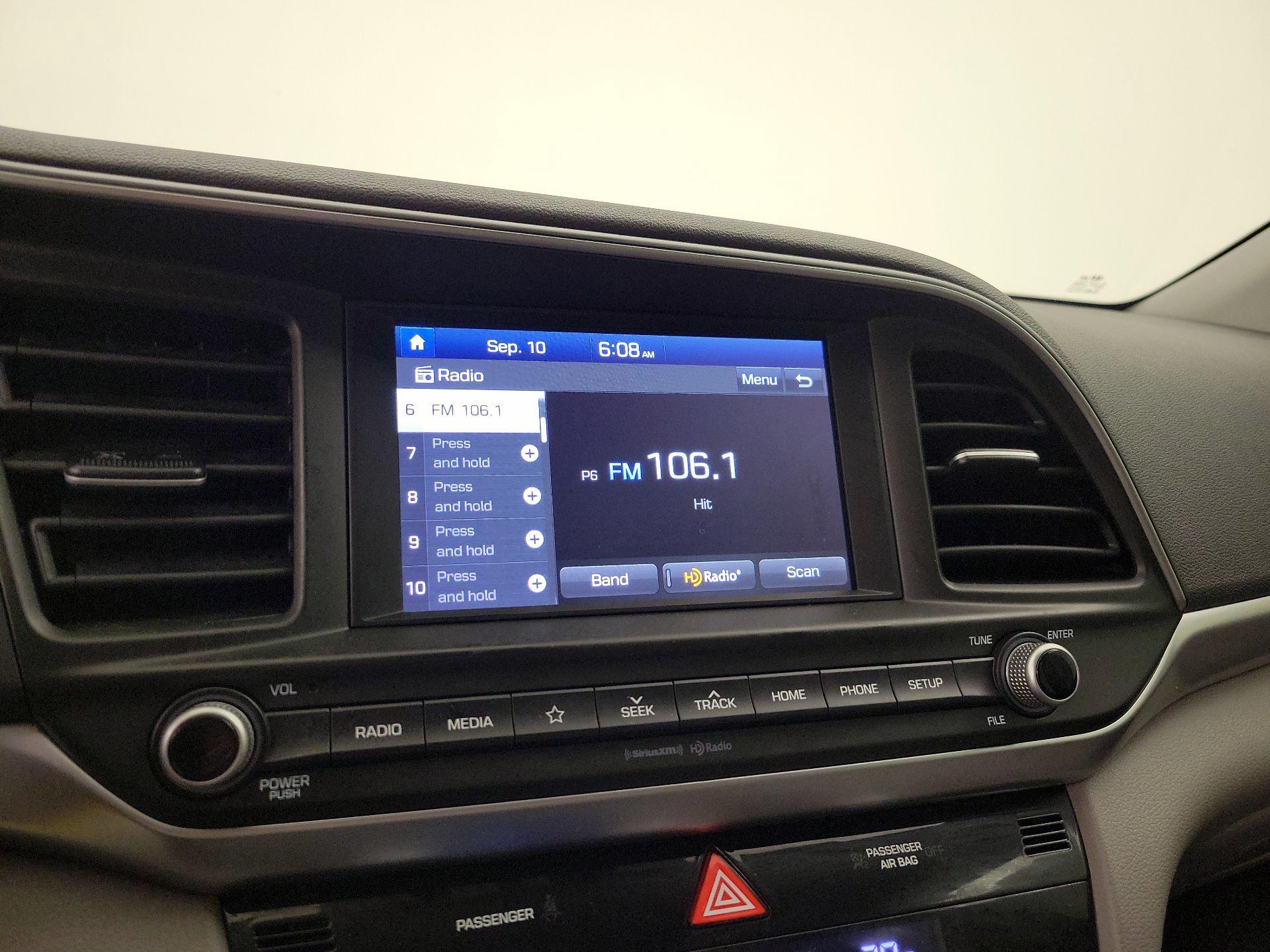 Thumbnail: 2020 Hyundai Elantra - 15