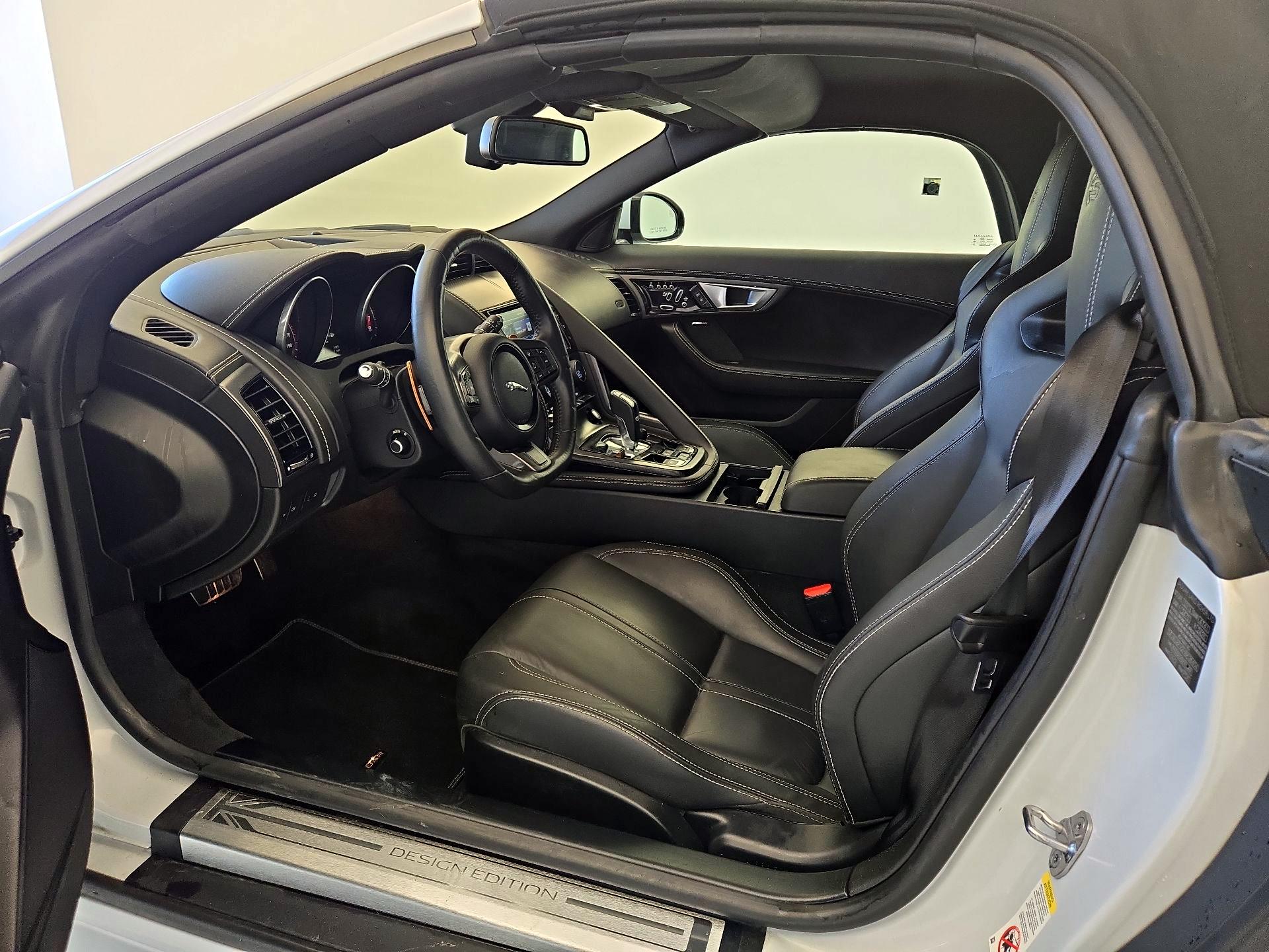 Thumbnail: 2017 Jaguar F-Type - 11