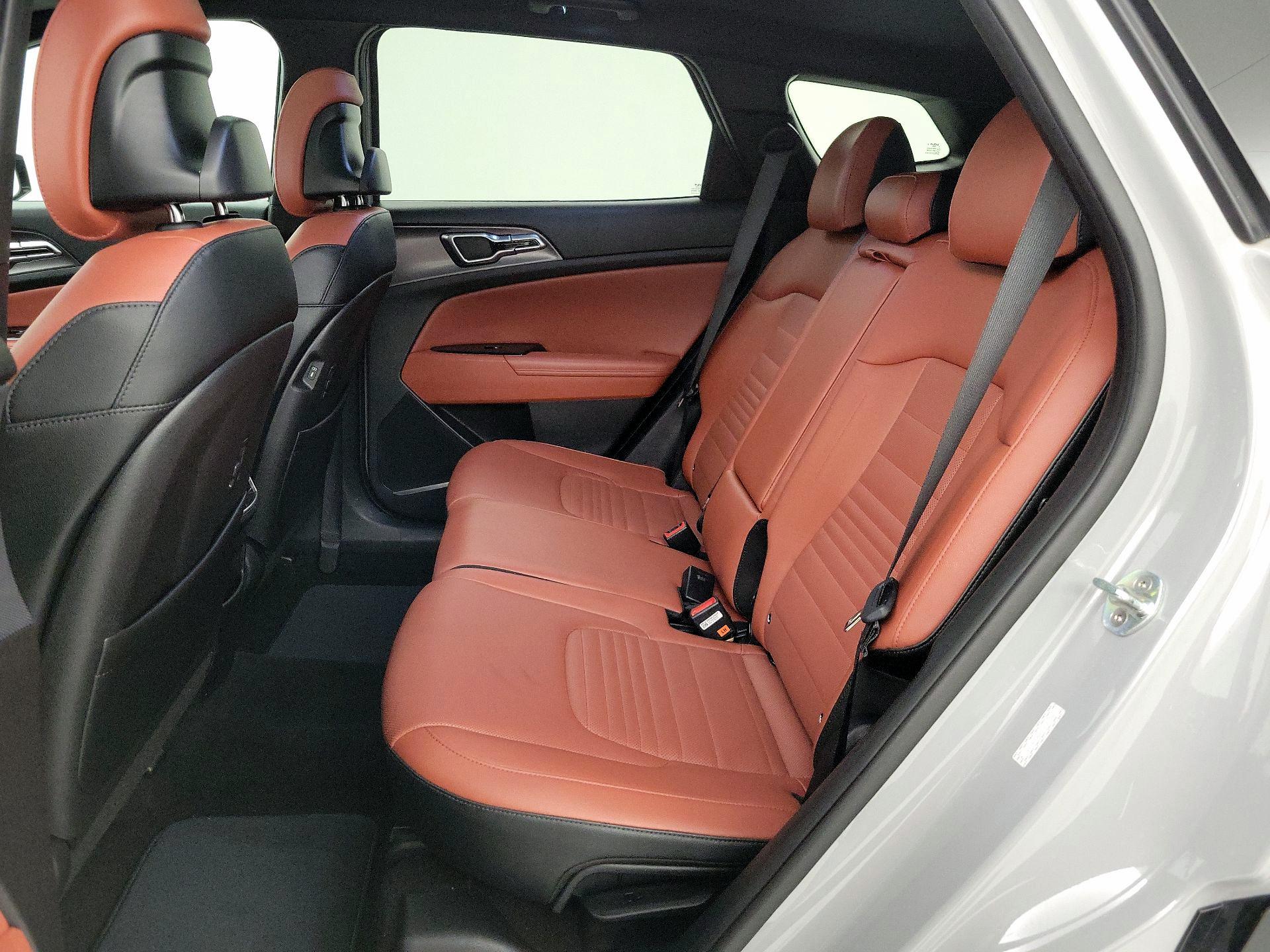Thumbnail: 2023 Kia Sportage - 19
