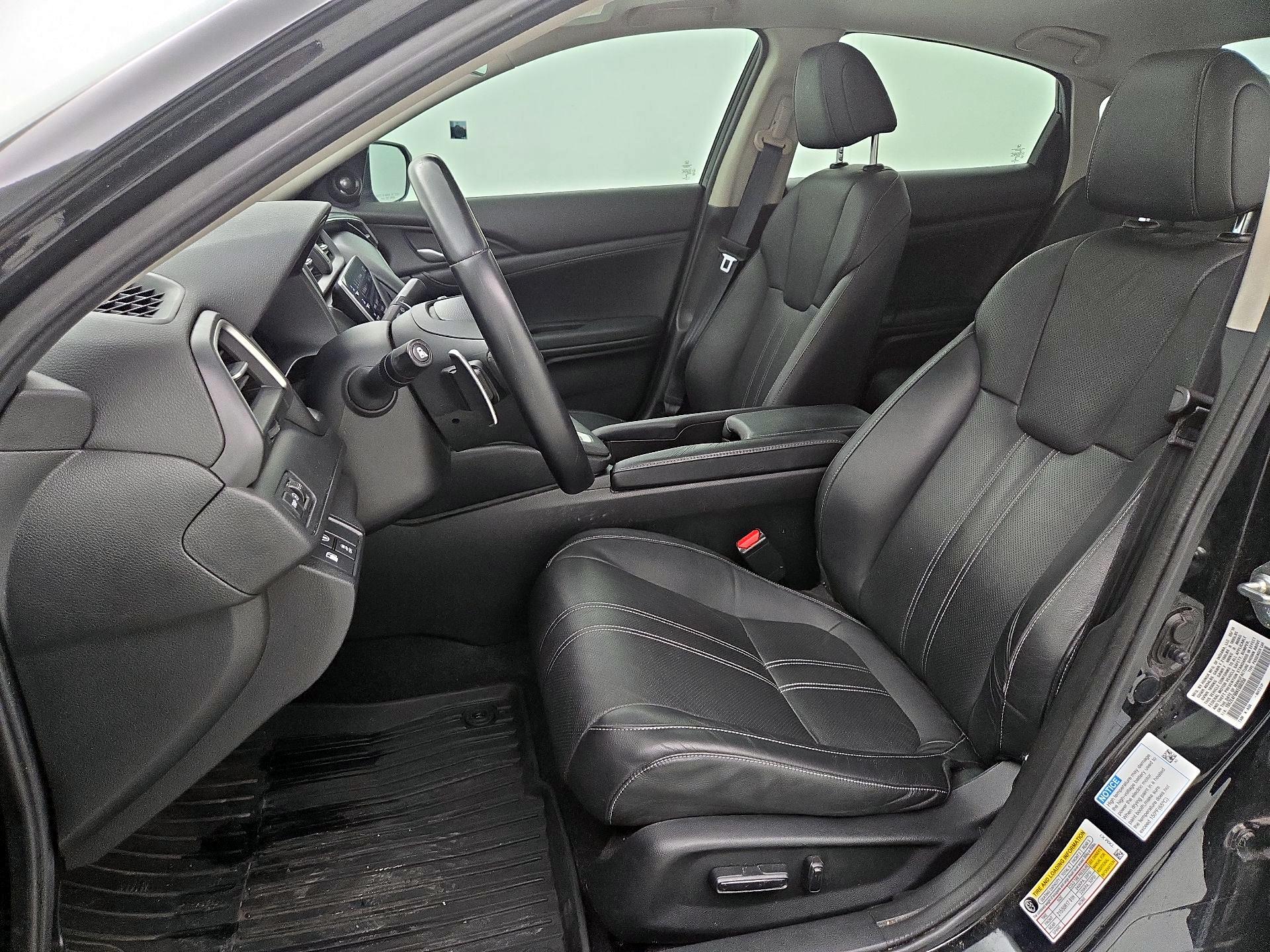 Thumbnail: 2019 Honda Insight - 11