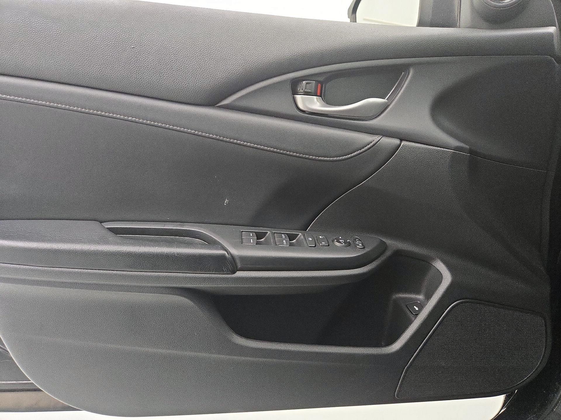 Thumbnail: 2019 Honda Insight - 12