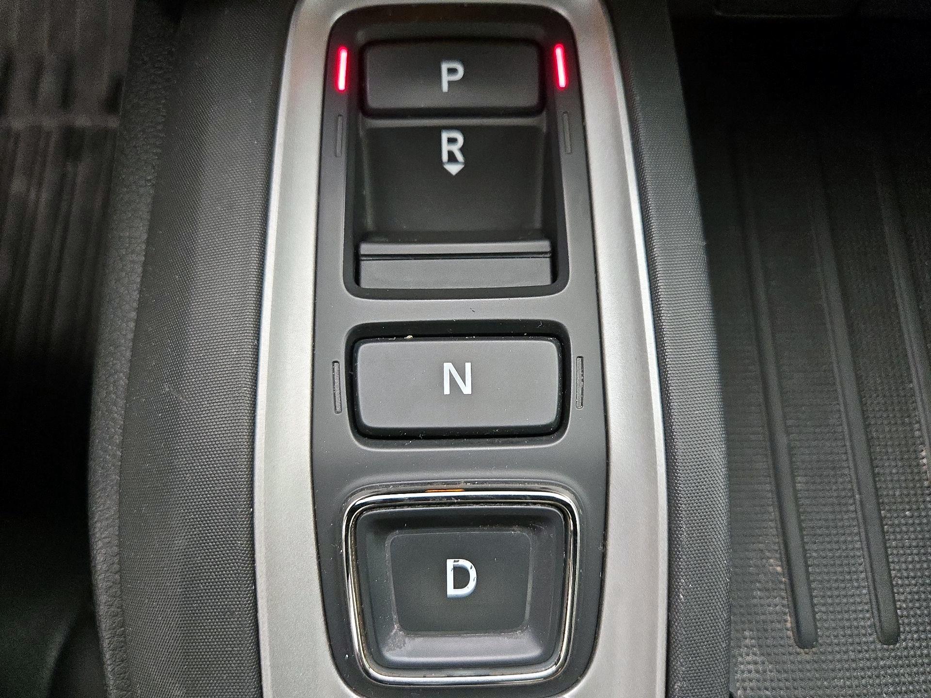 Thumbnail: 2019 Honda Insight - 17