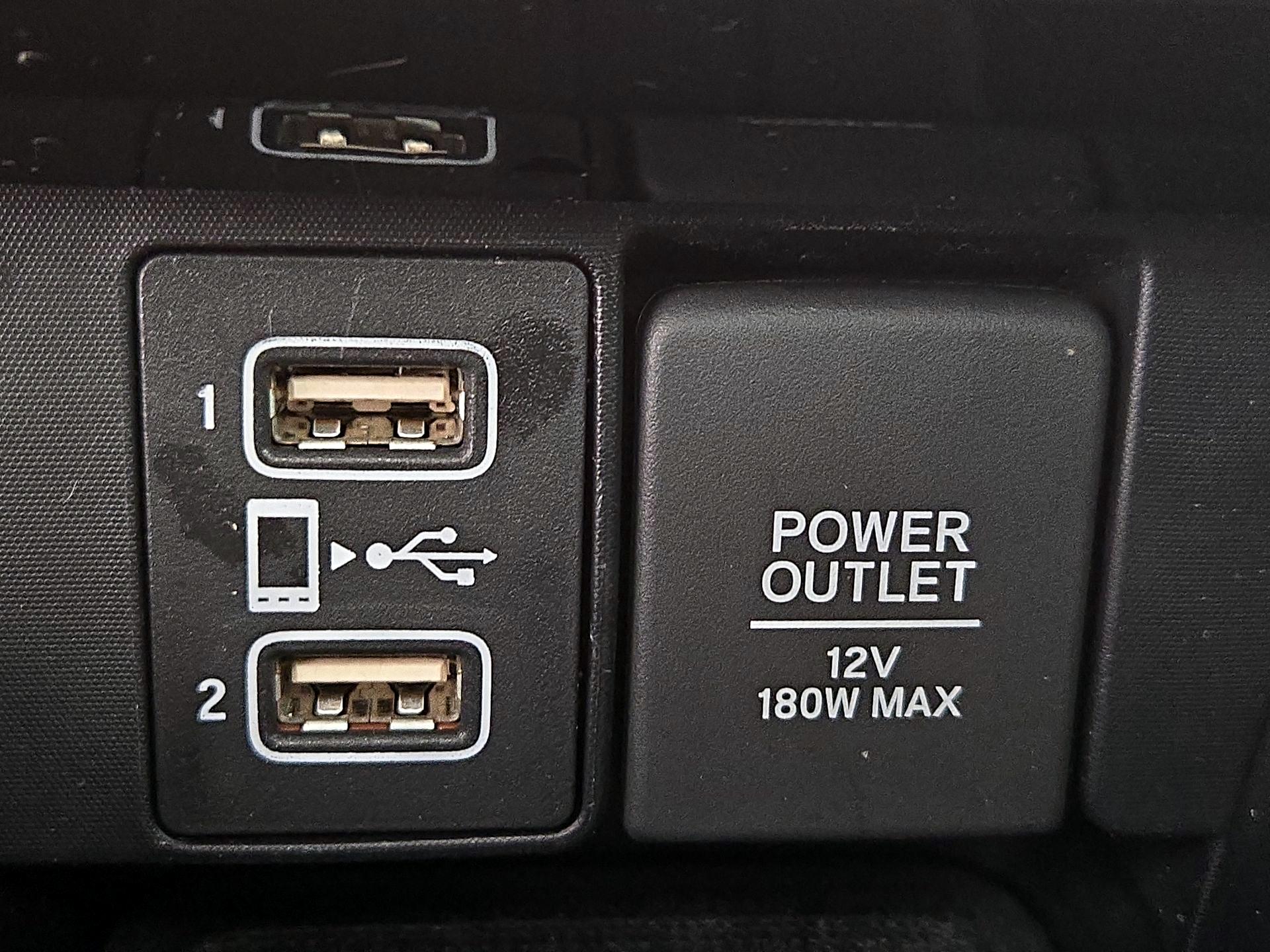 Thumbnail: 2019 Honda Insight - 18