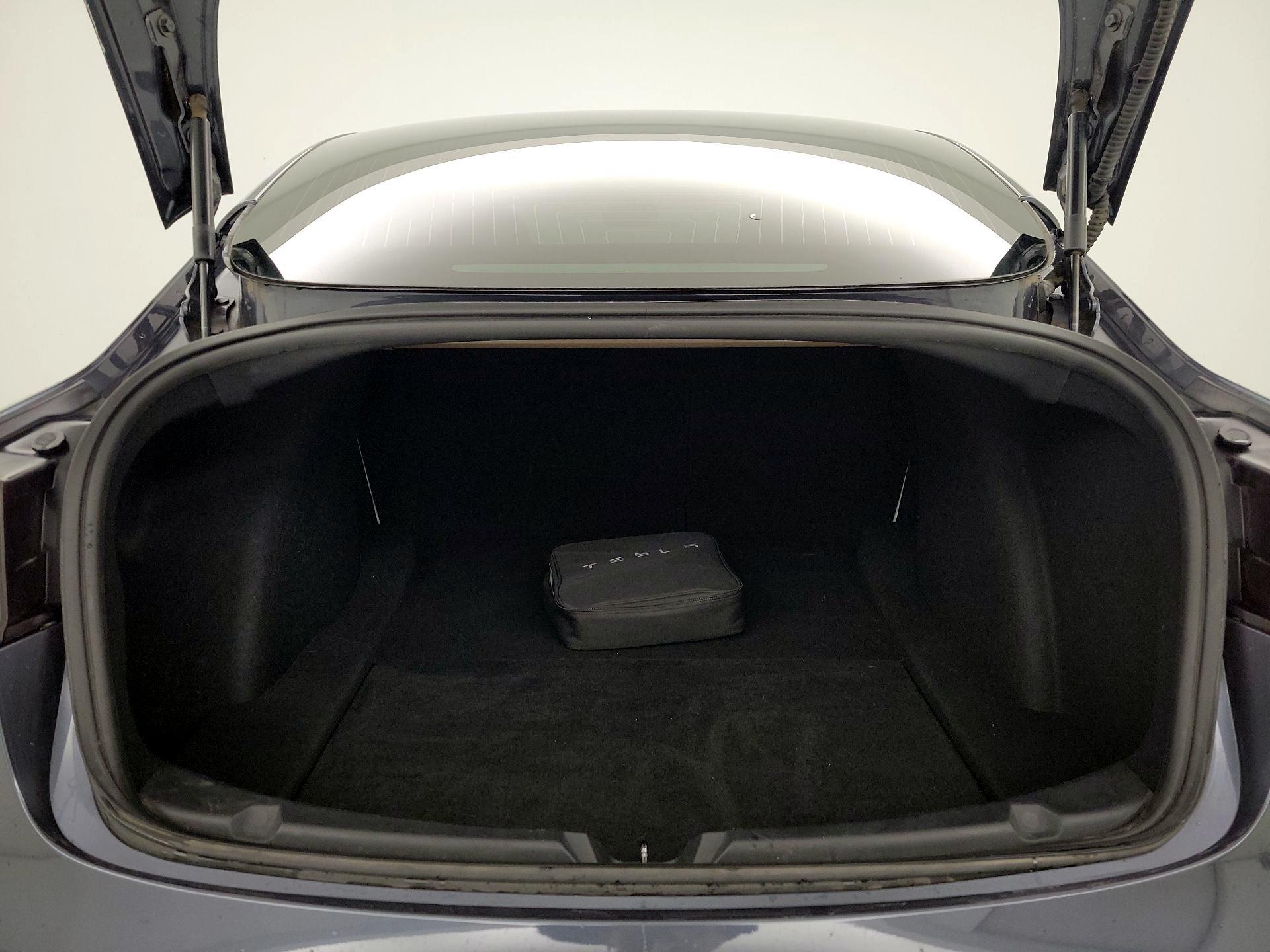 Thumbnail: 2020 Tesla Model 3 - 18