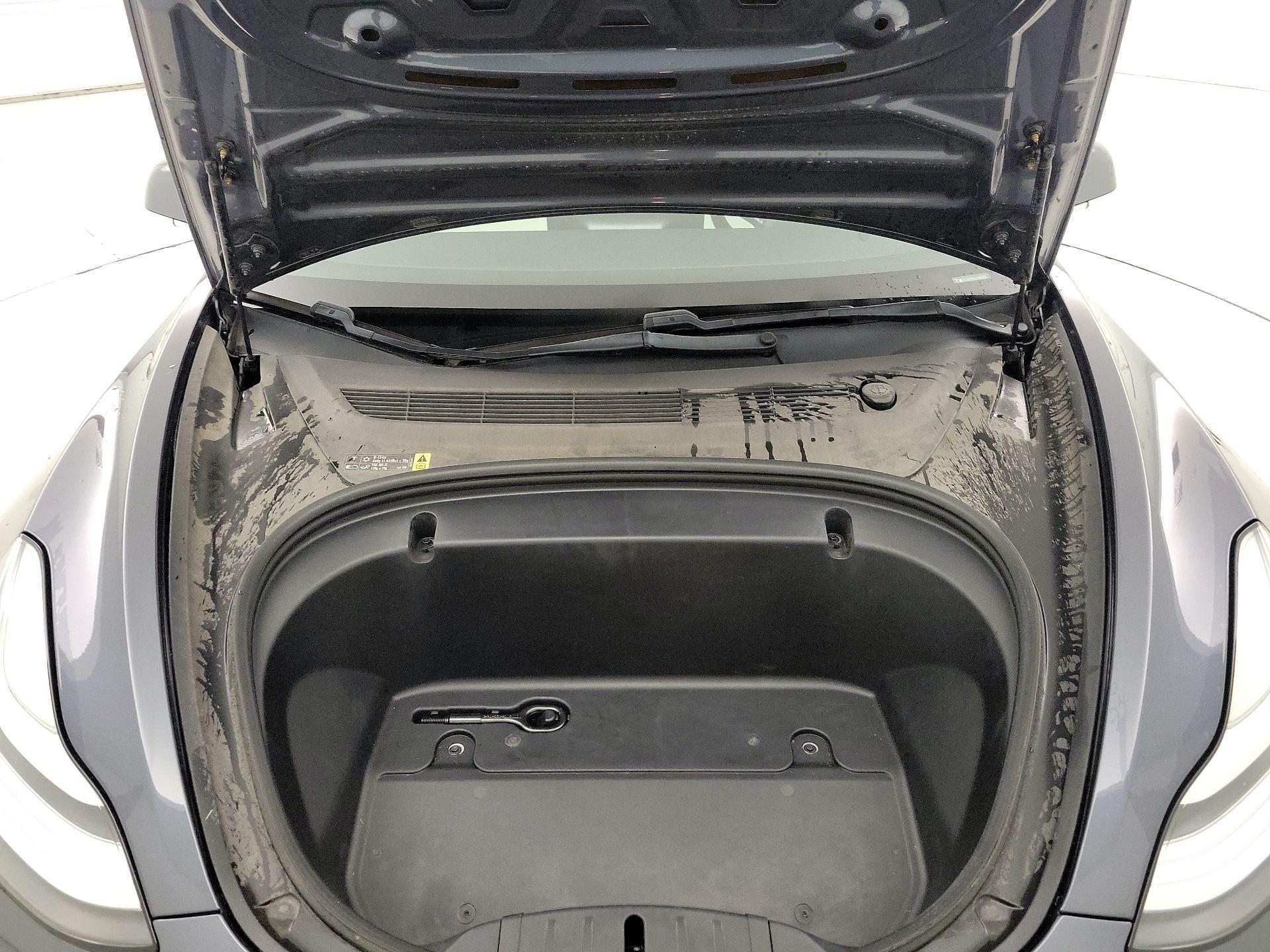 Thumbnail: 2020 Tesla Model 3 - 19