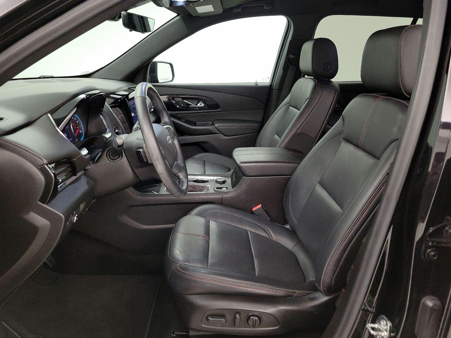 Thumbnail: 2022 Chevrolet Traverse - 11